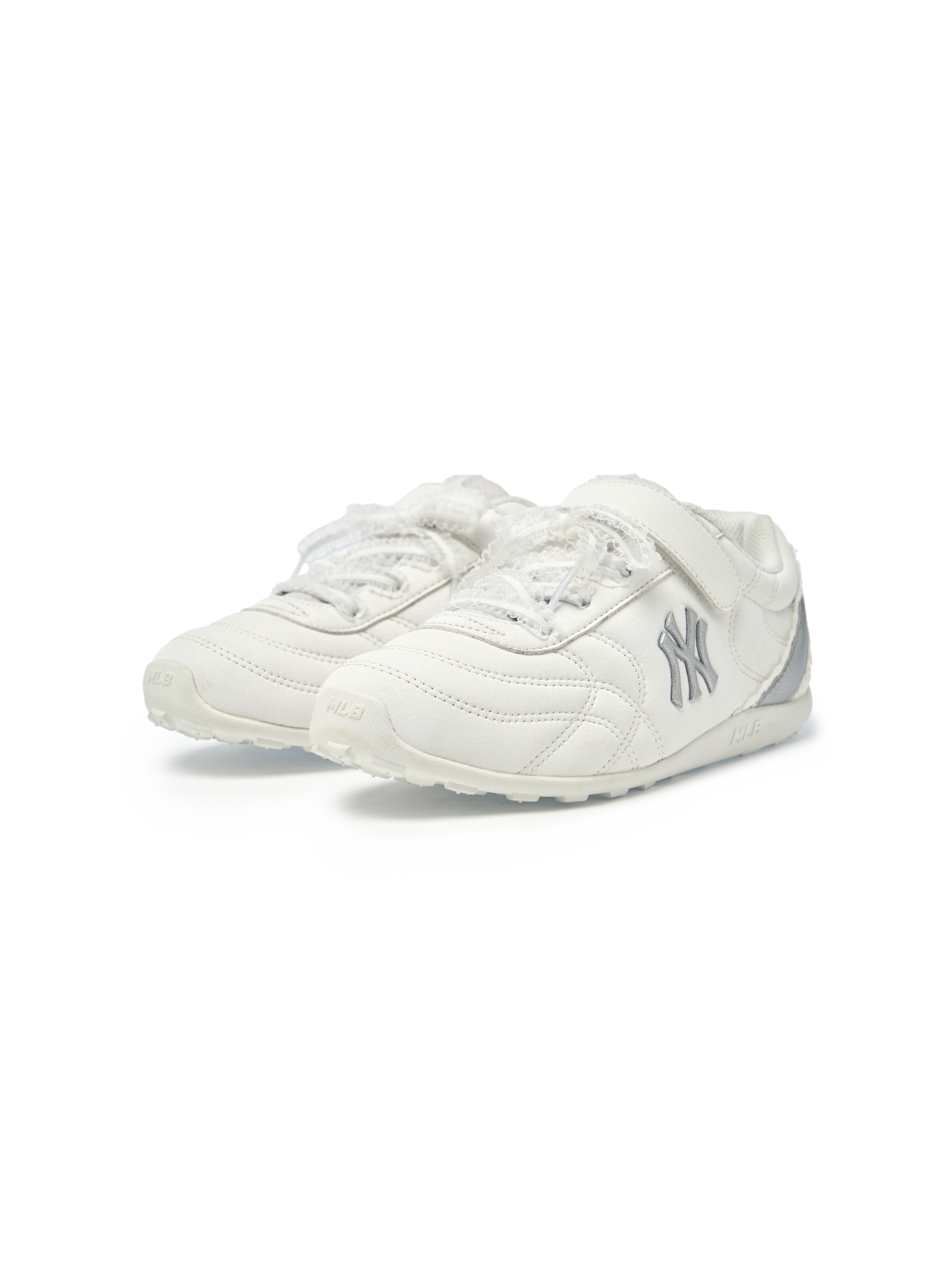 SLEEK LACE