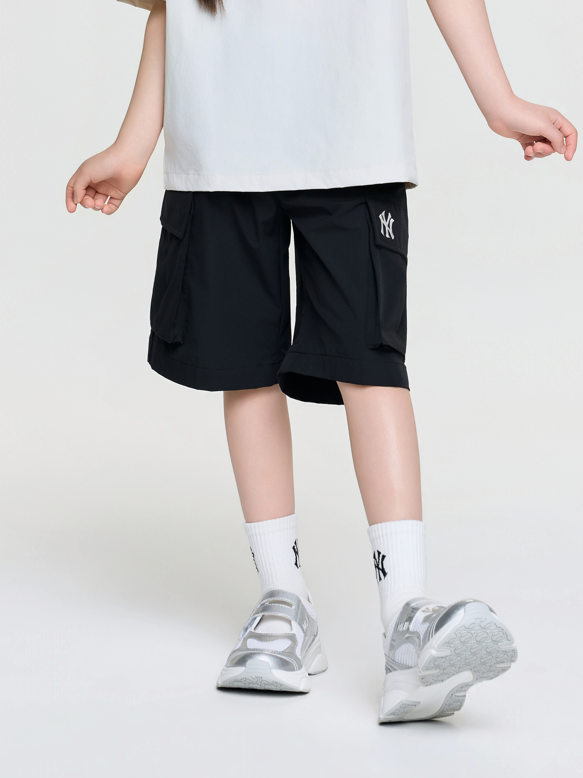 OUTDOOR CARGO SHORTS