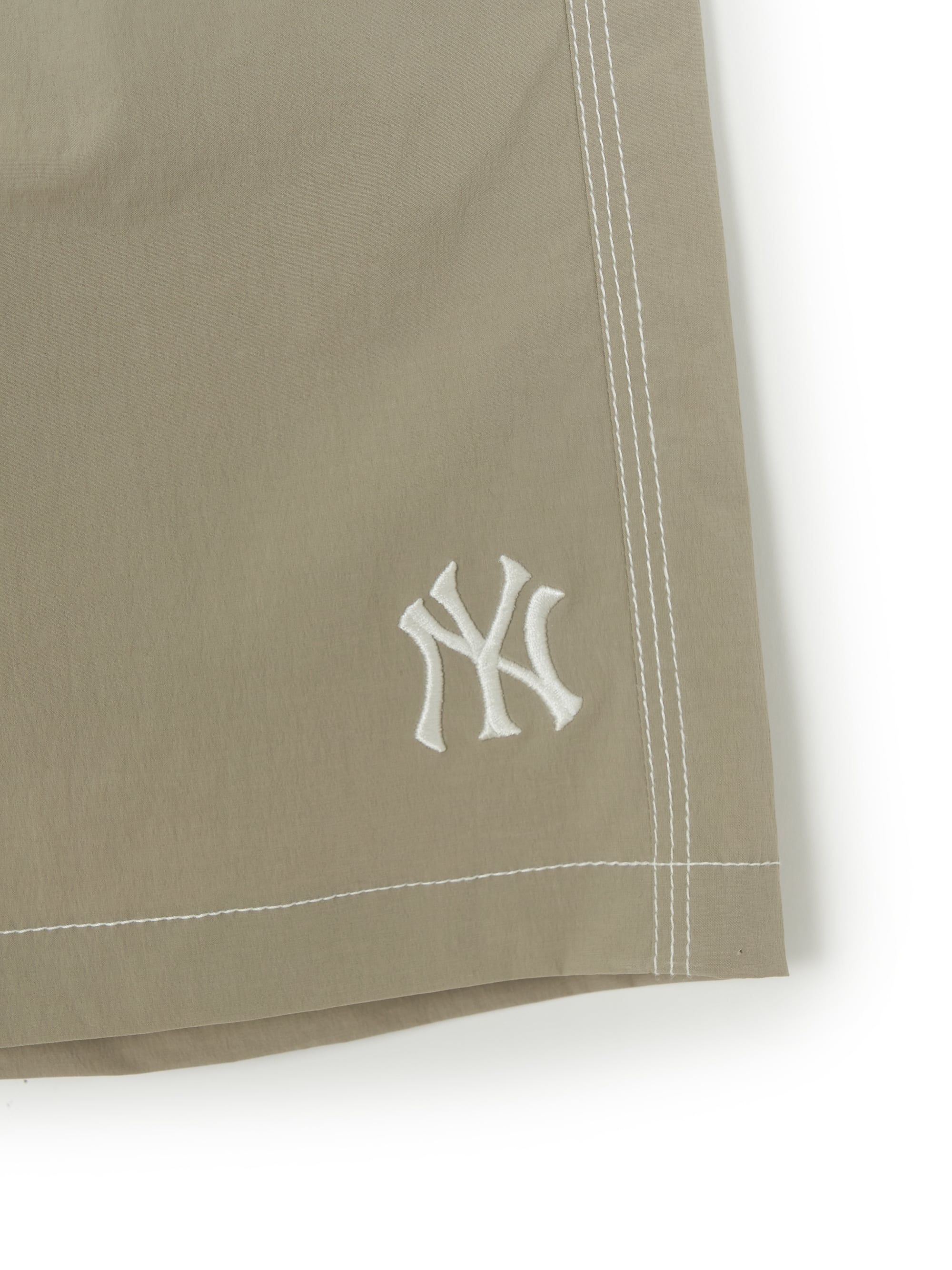 SPORTIVE SMALL LOGO NYLON SHORTS