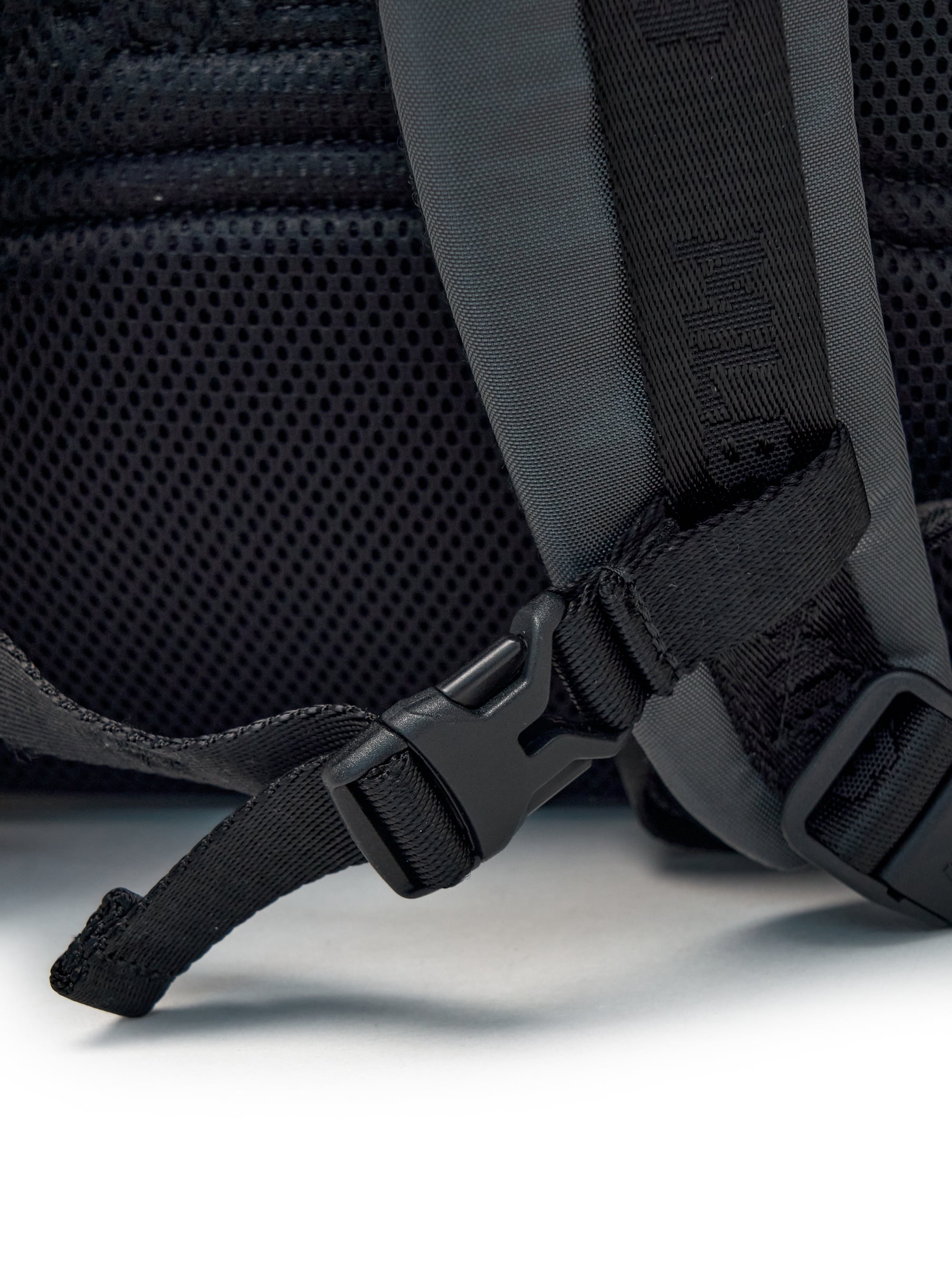 TAG CAGE SCHOOL BACKPACK