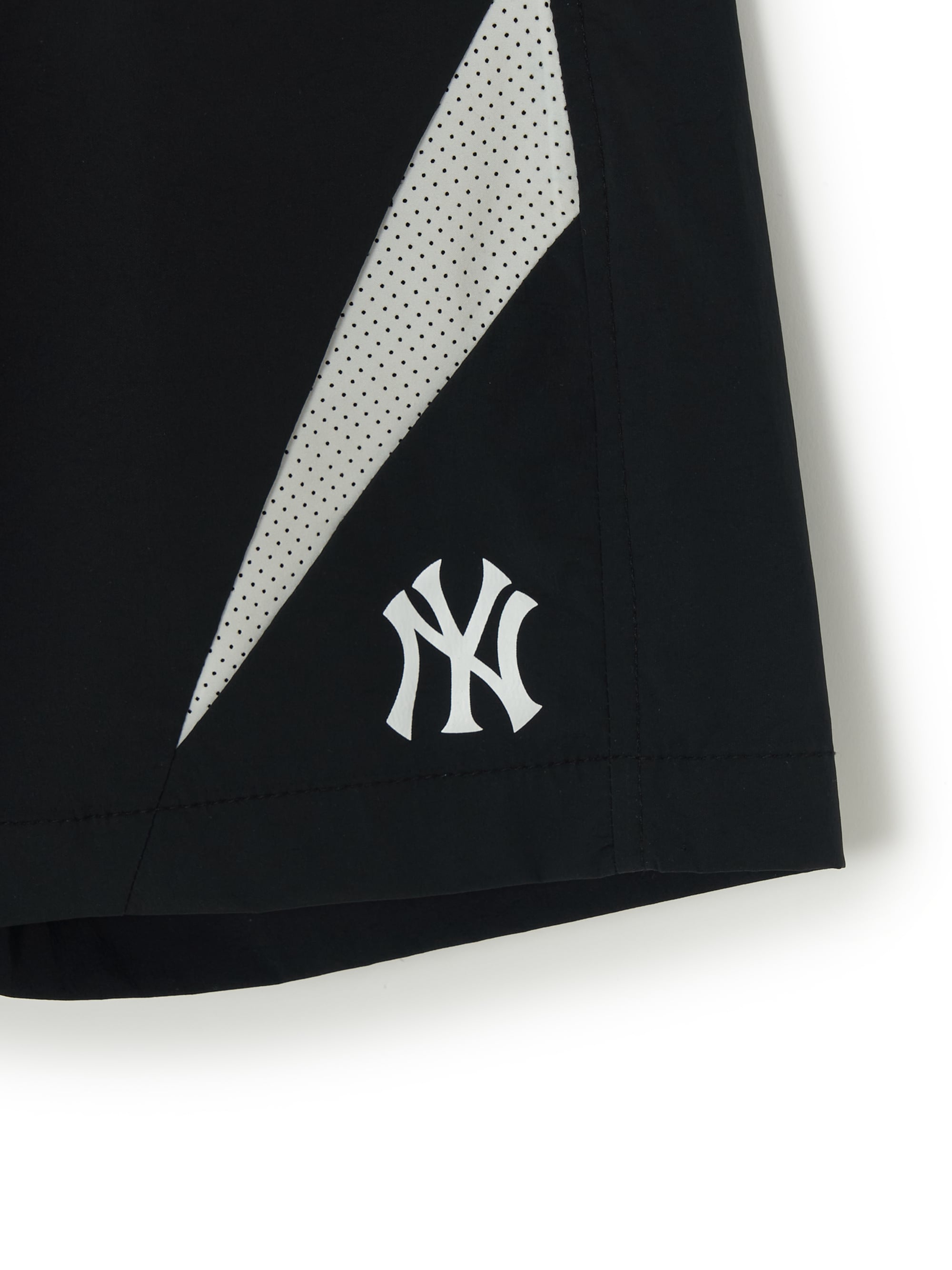 Sportive Varsity Mesh-Blocking Shorts(Set)