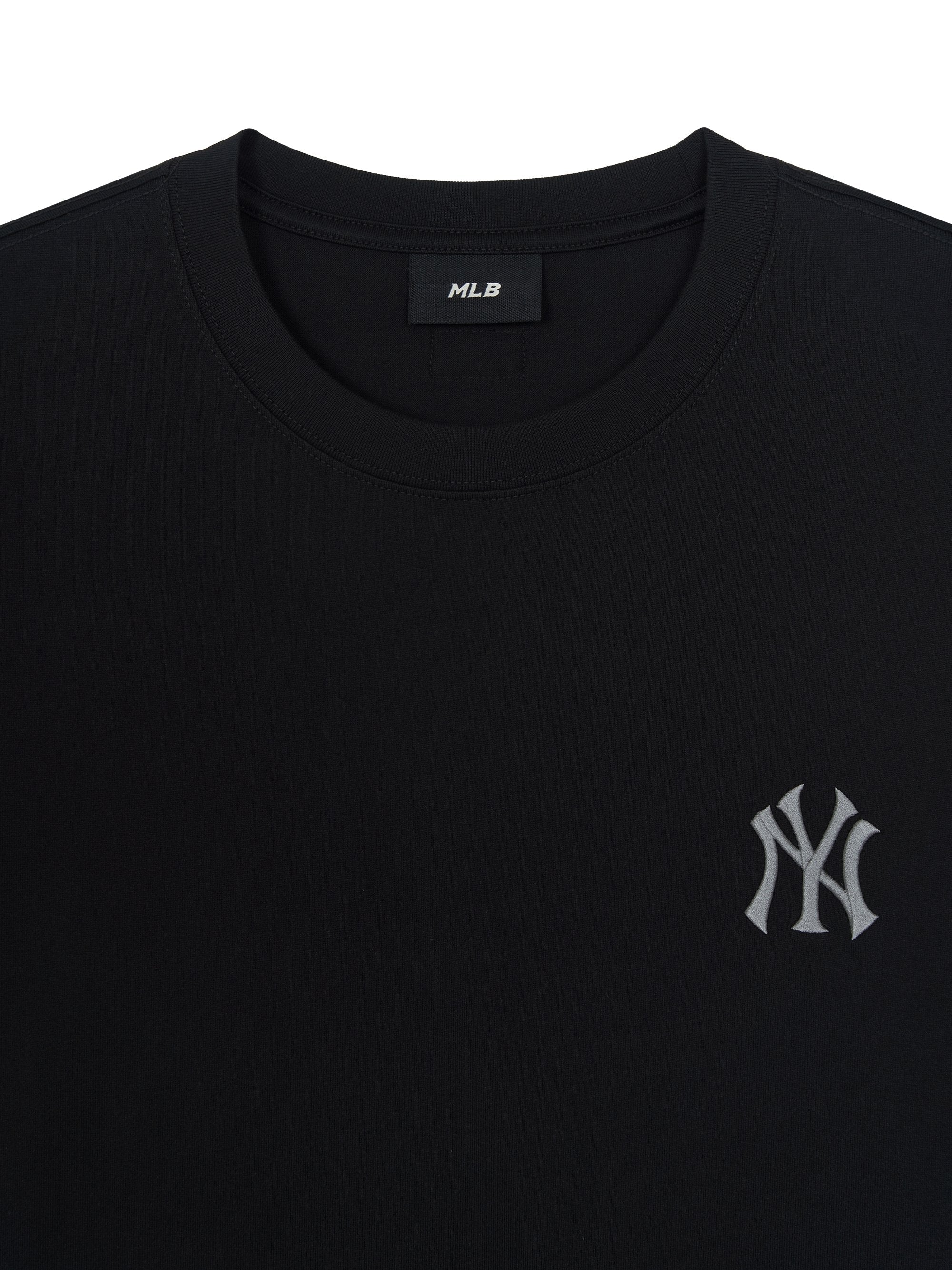 Vintage Denimlike Monotive Over Fit T-shirt
