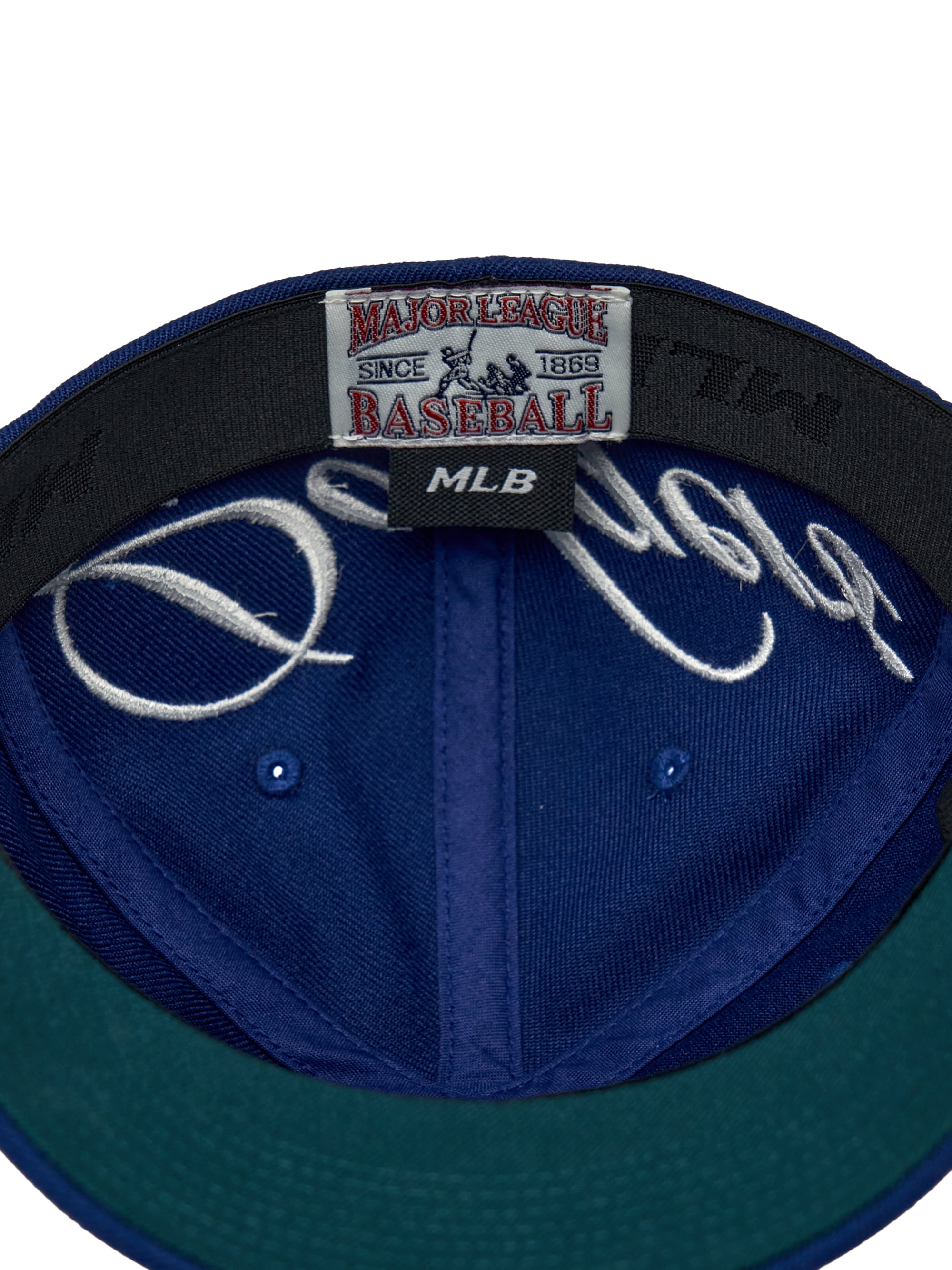 SIGNATURE CURSIVE STRUCTURED BALLCAP