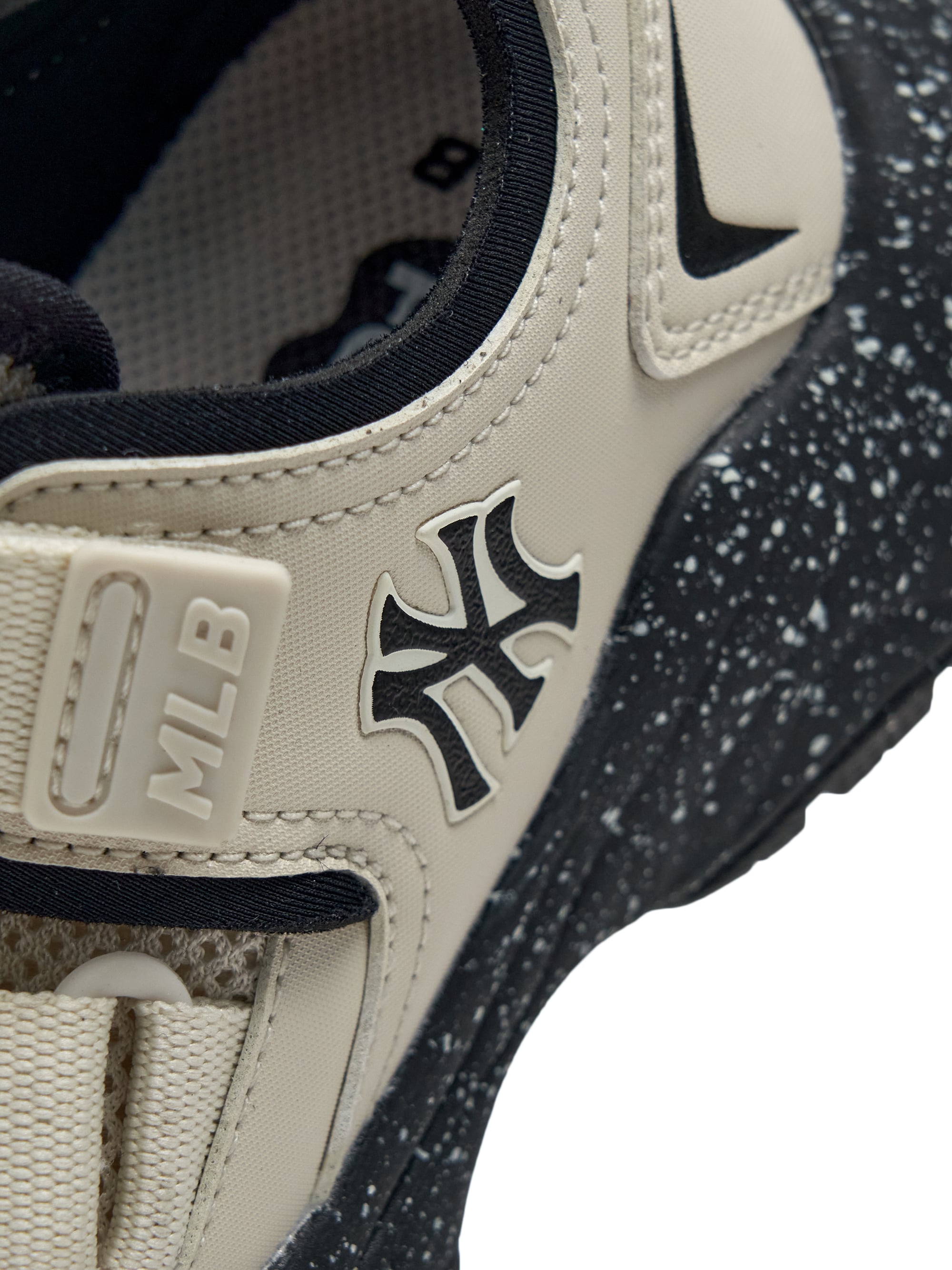 CARGO CHUNKY GLOVE
