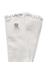 Feminine Ruffle High Socks