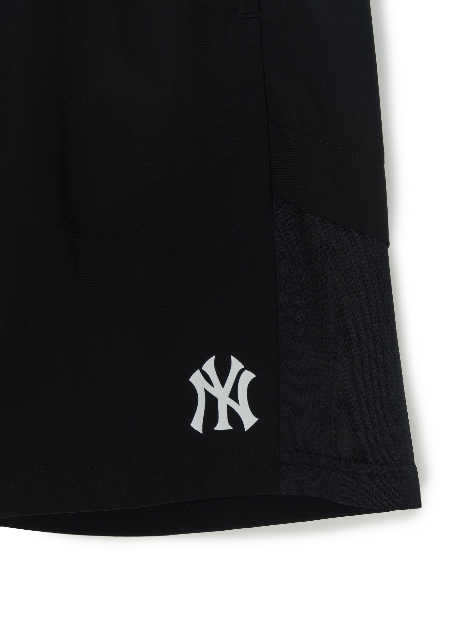 SPORTIVE TRICOT MESH-BLOCKING SHORTS