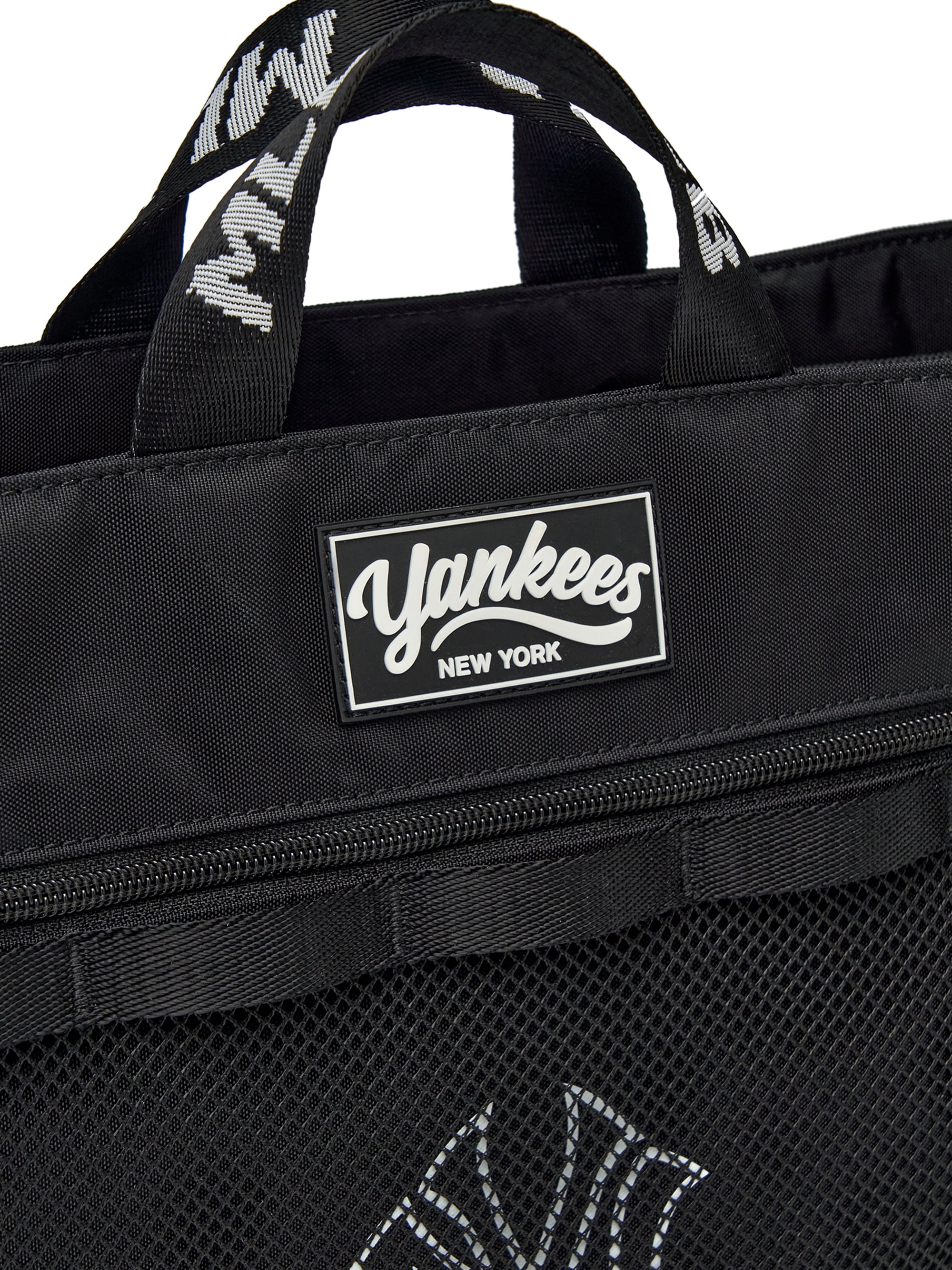 TAG MESH MESSENGER BAG