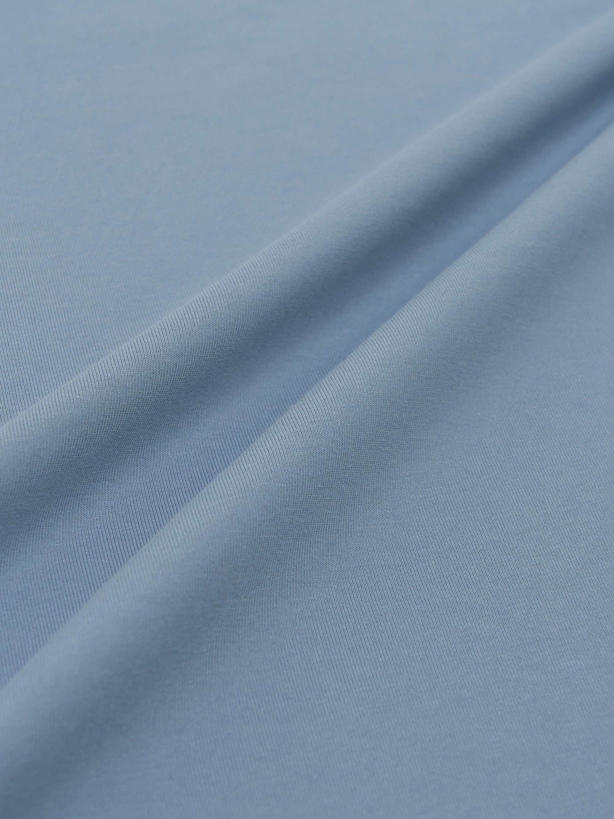 BASIC SMALL LOGO SEMI OVER-FIT T-shirt
