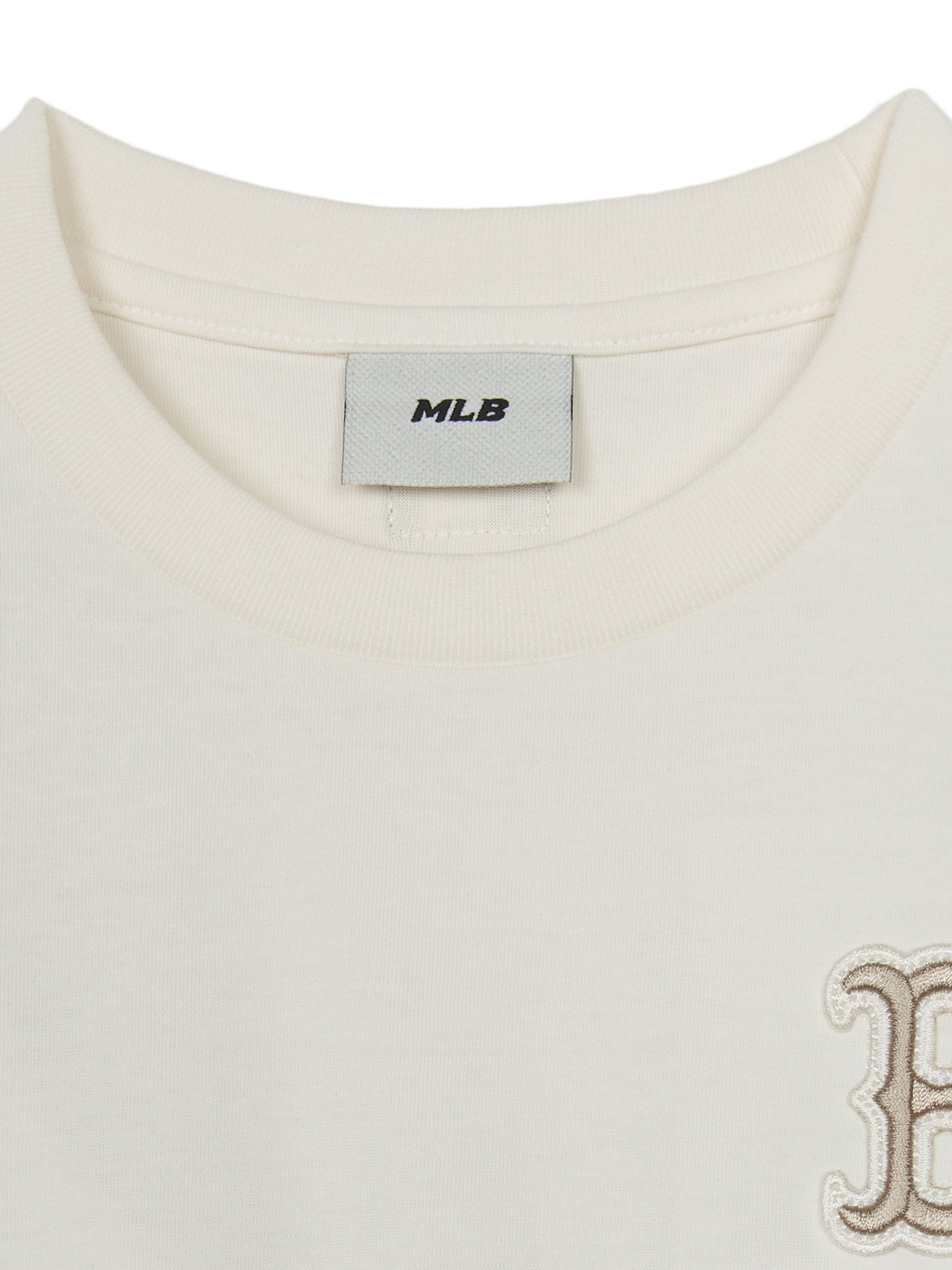 Basic Small Logo T-shirt