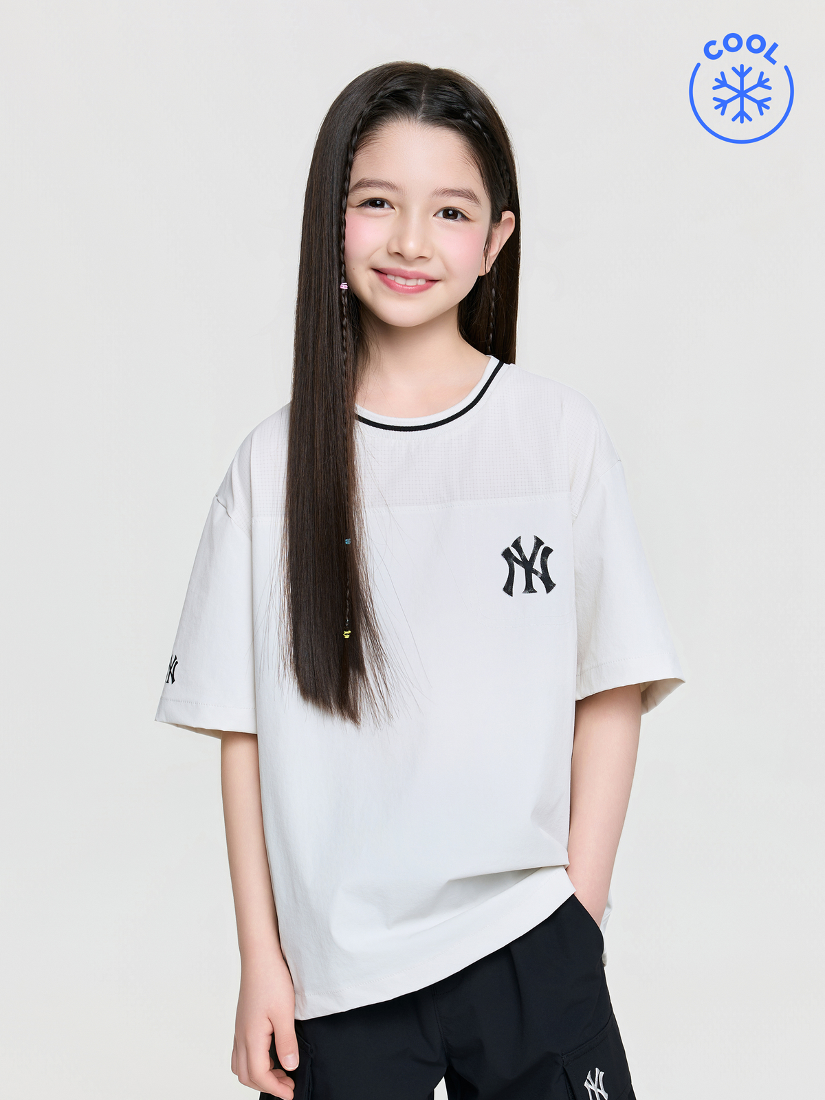 Street Basic Woven V-Neck T-shirt