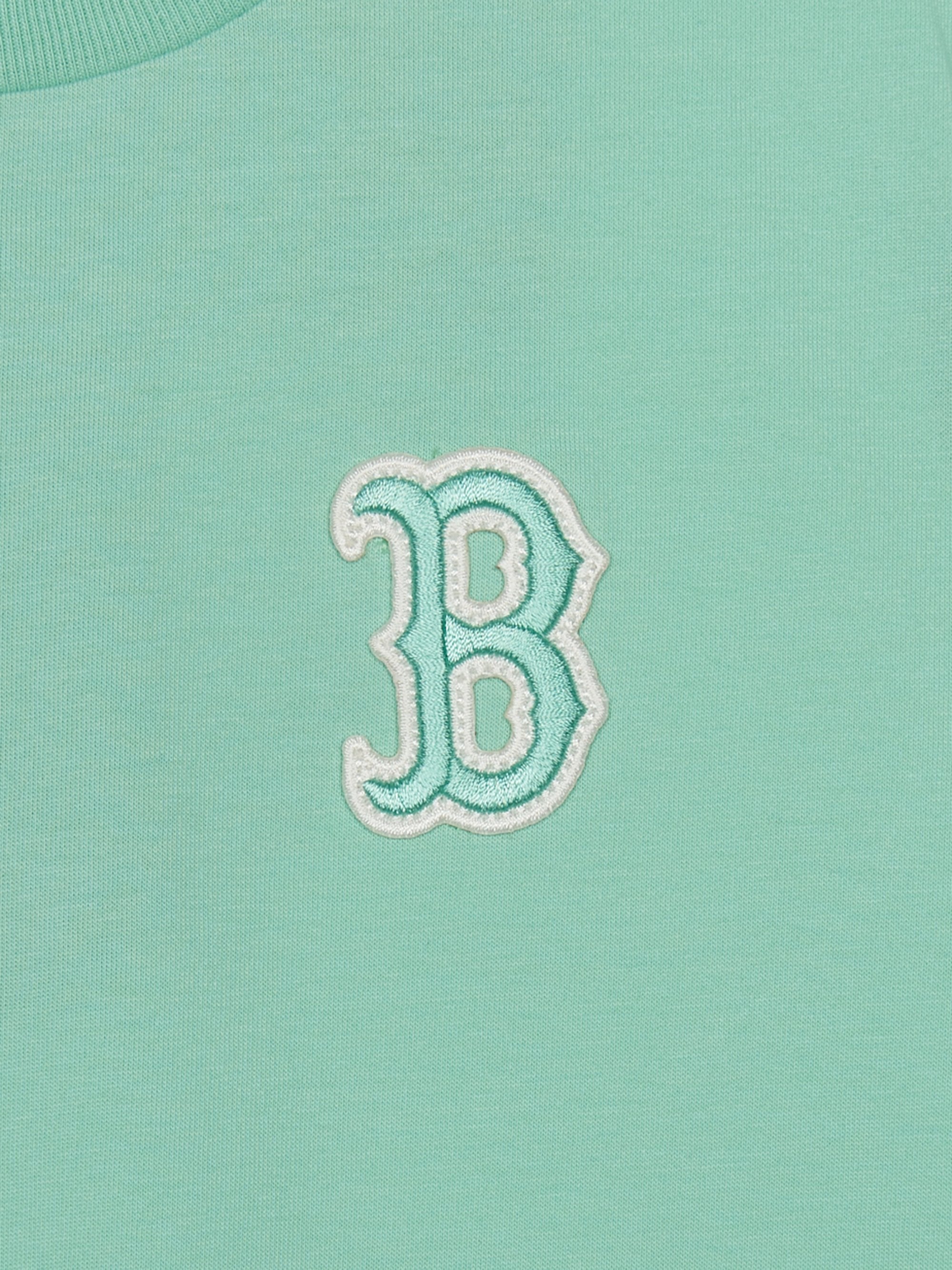 Basic Small Logo T-shirt