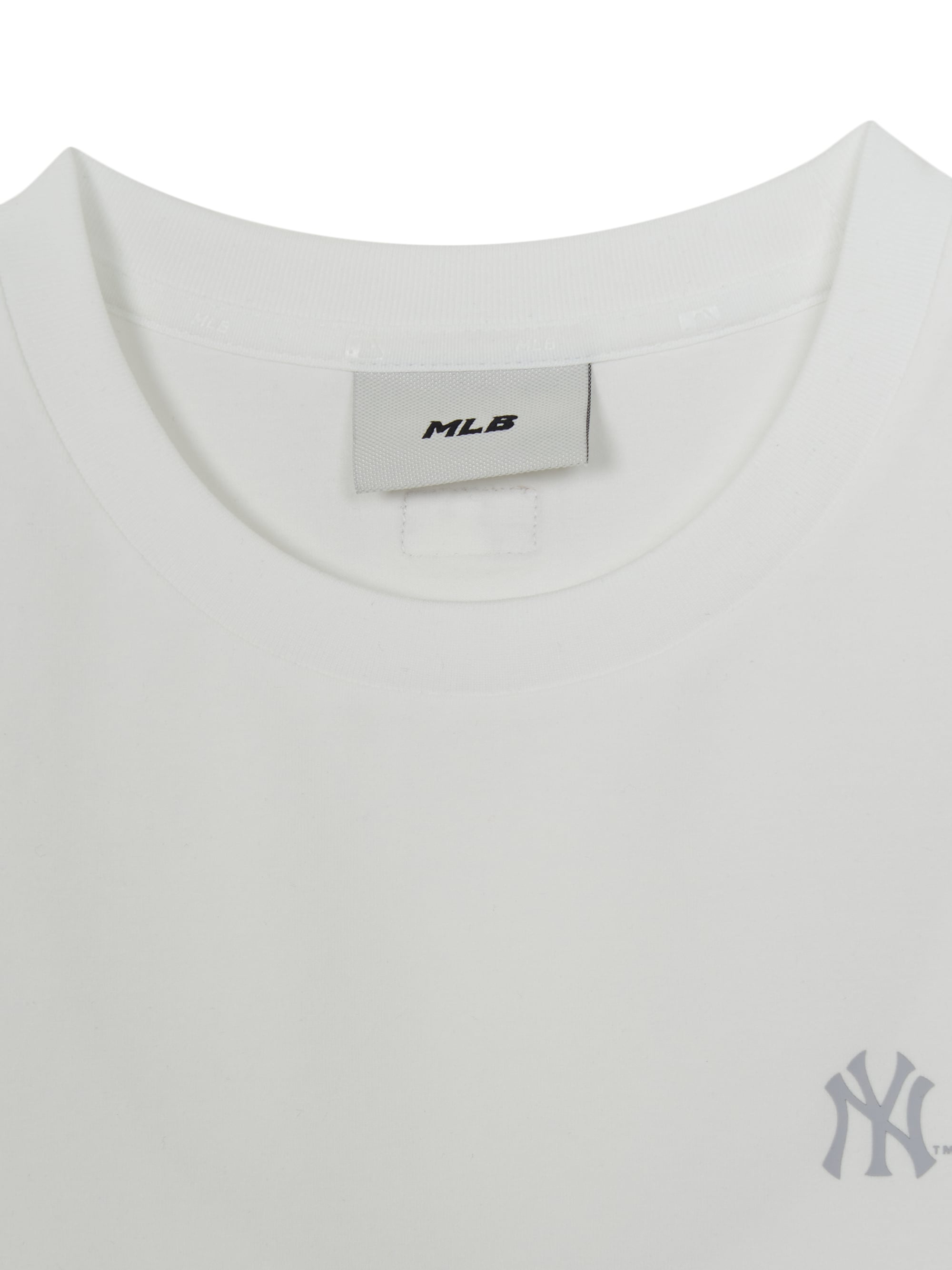 Women's Basic Small Logo Slim Crop Fit T-shirts