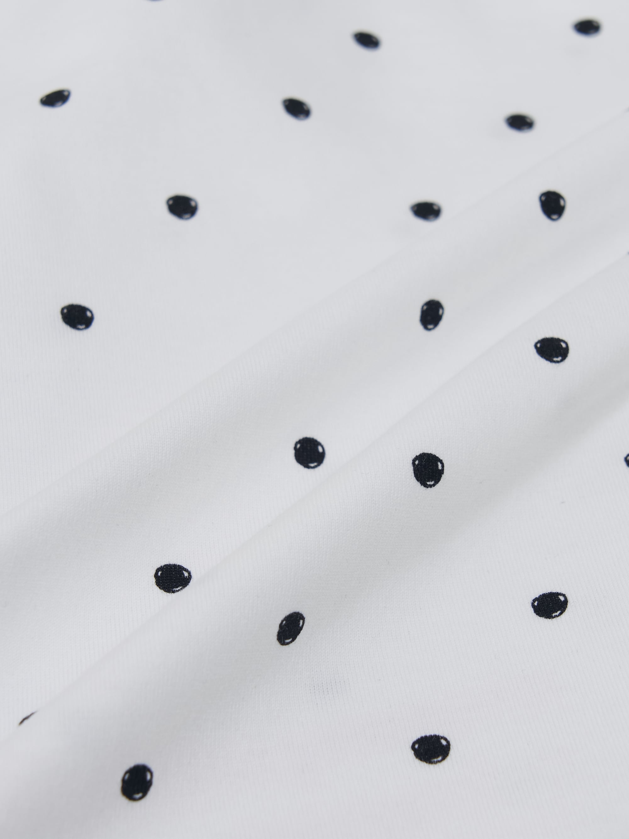 Women's Dots Pattern Lettering Slim Semi Crop T-shirts