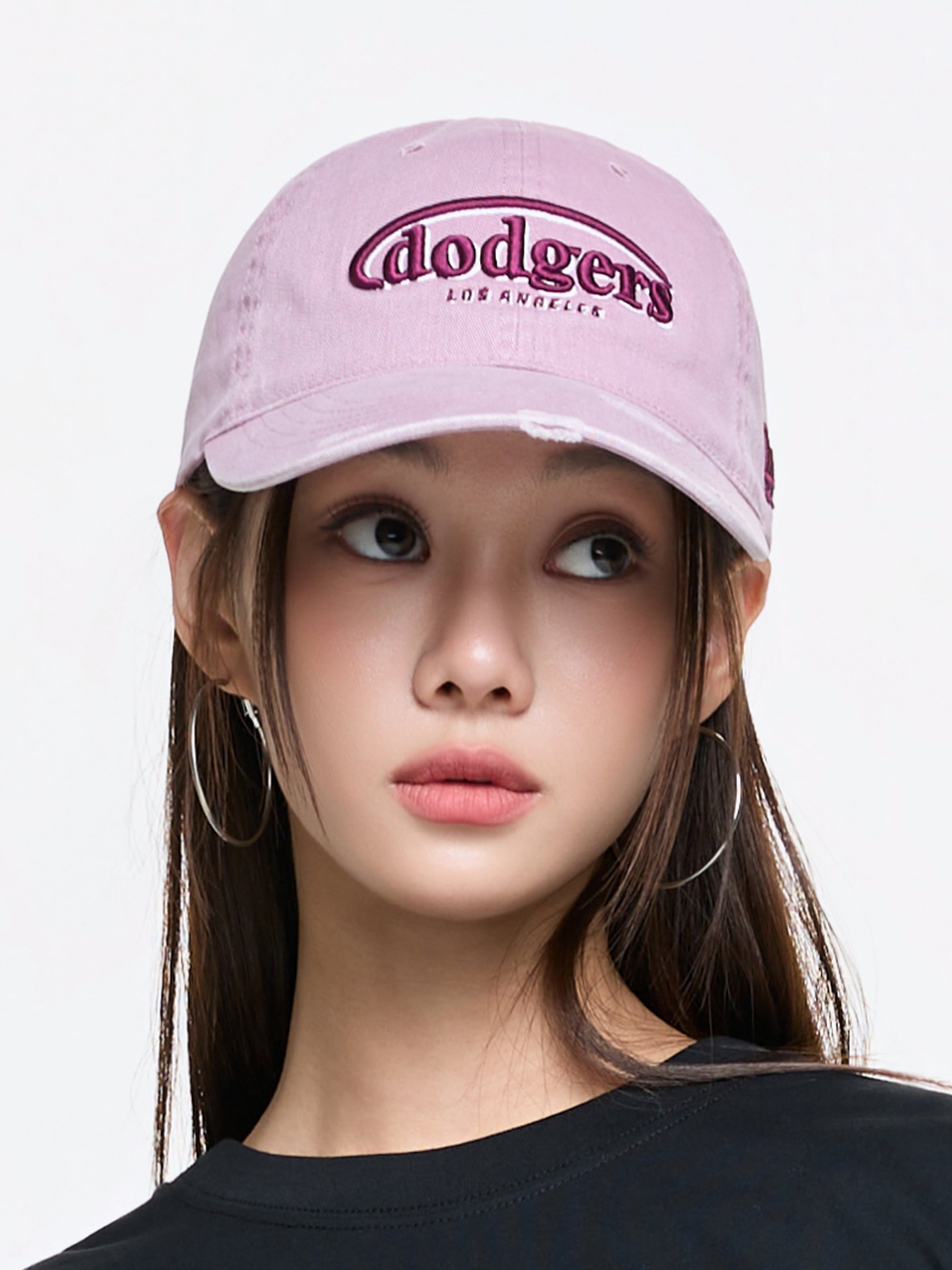 Vintage Demage Curve Logo Unstructured Ballcap