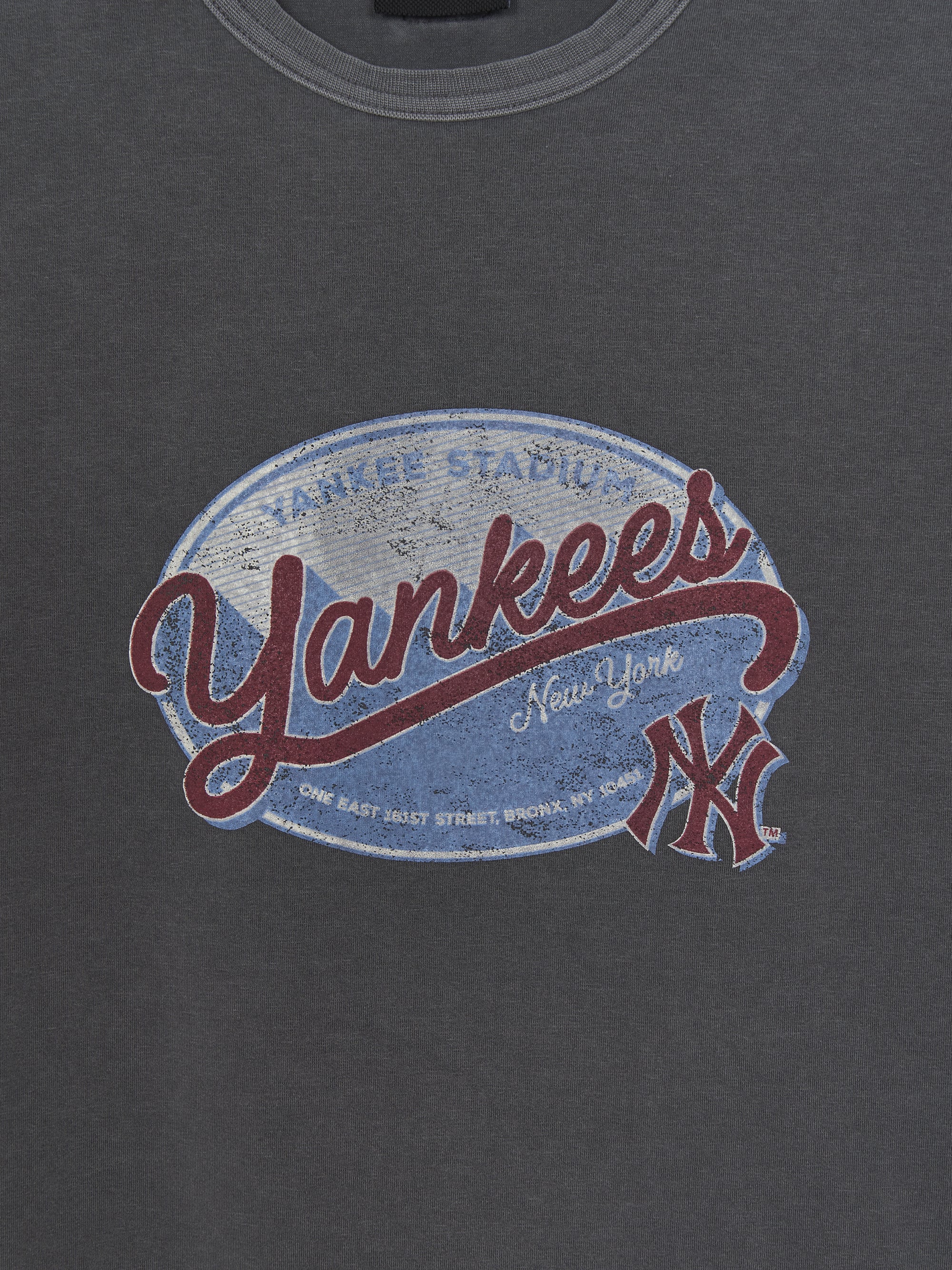 STREET BASIC VINTAGE ARTWORK T-shirt