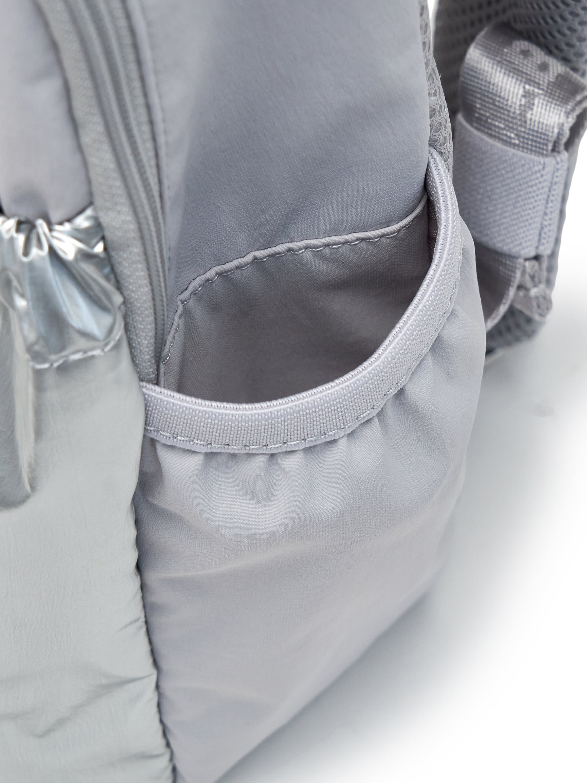 GLOSSY STRING BACKPACK