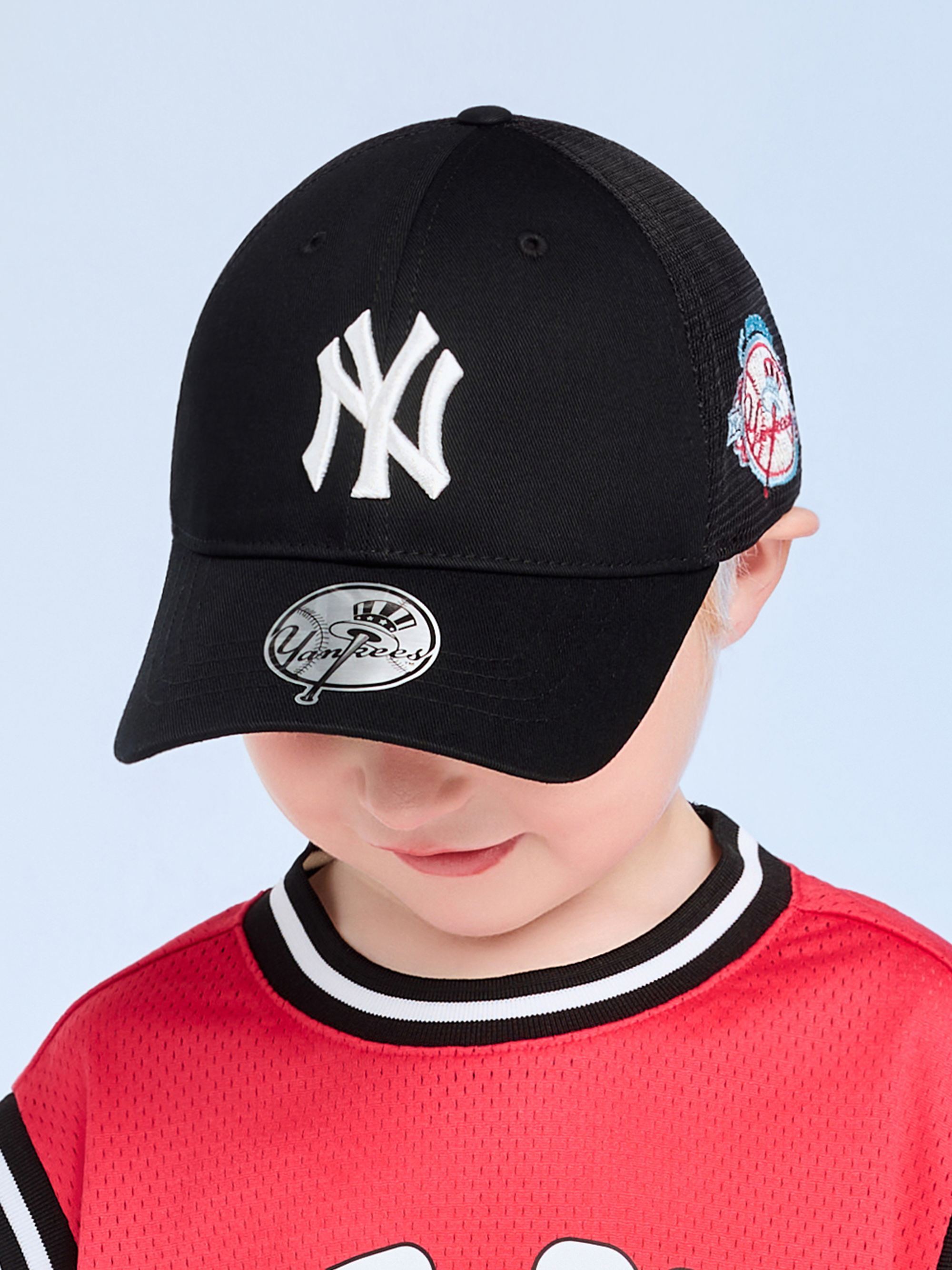 Signature Mesh Trucker