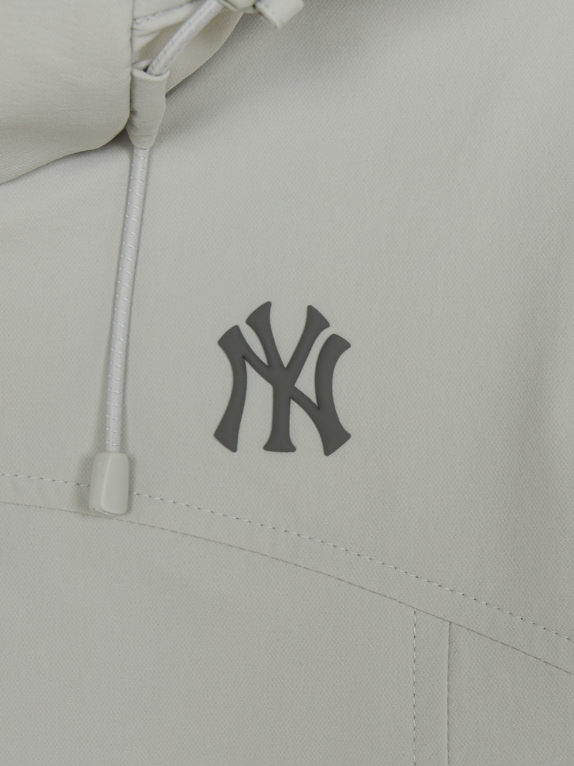 Women's Gorpcore Slim Fit Windbreaker