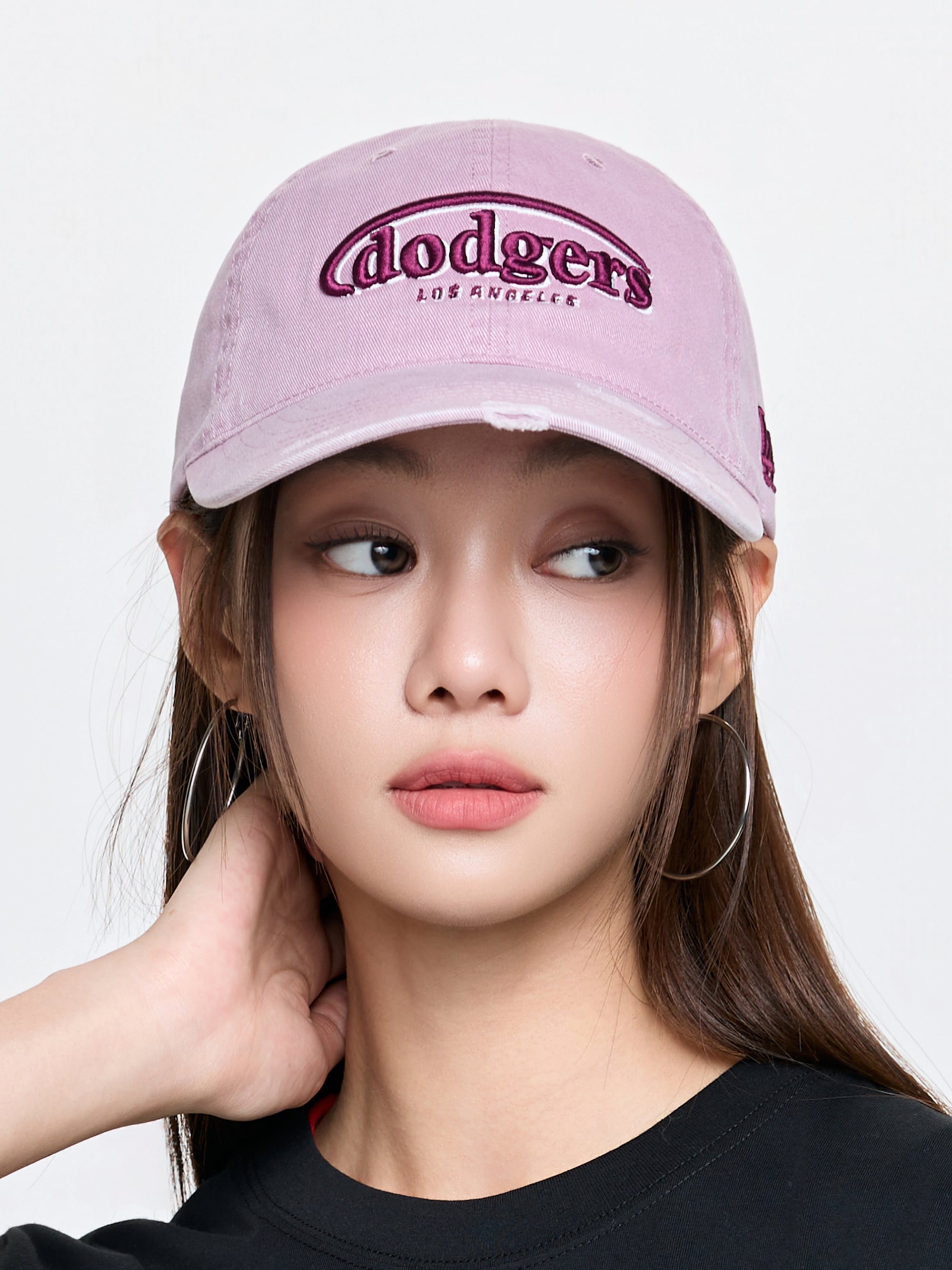 Vintage Demage Curve Logo Unstructured Ballcap