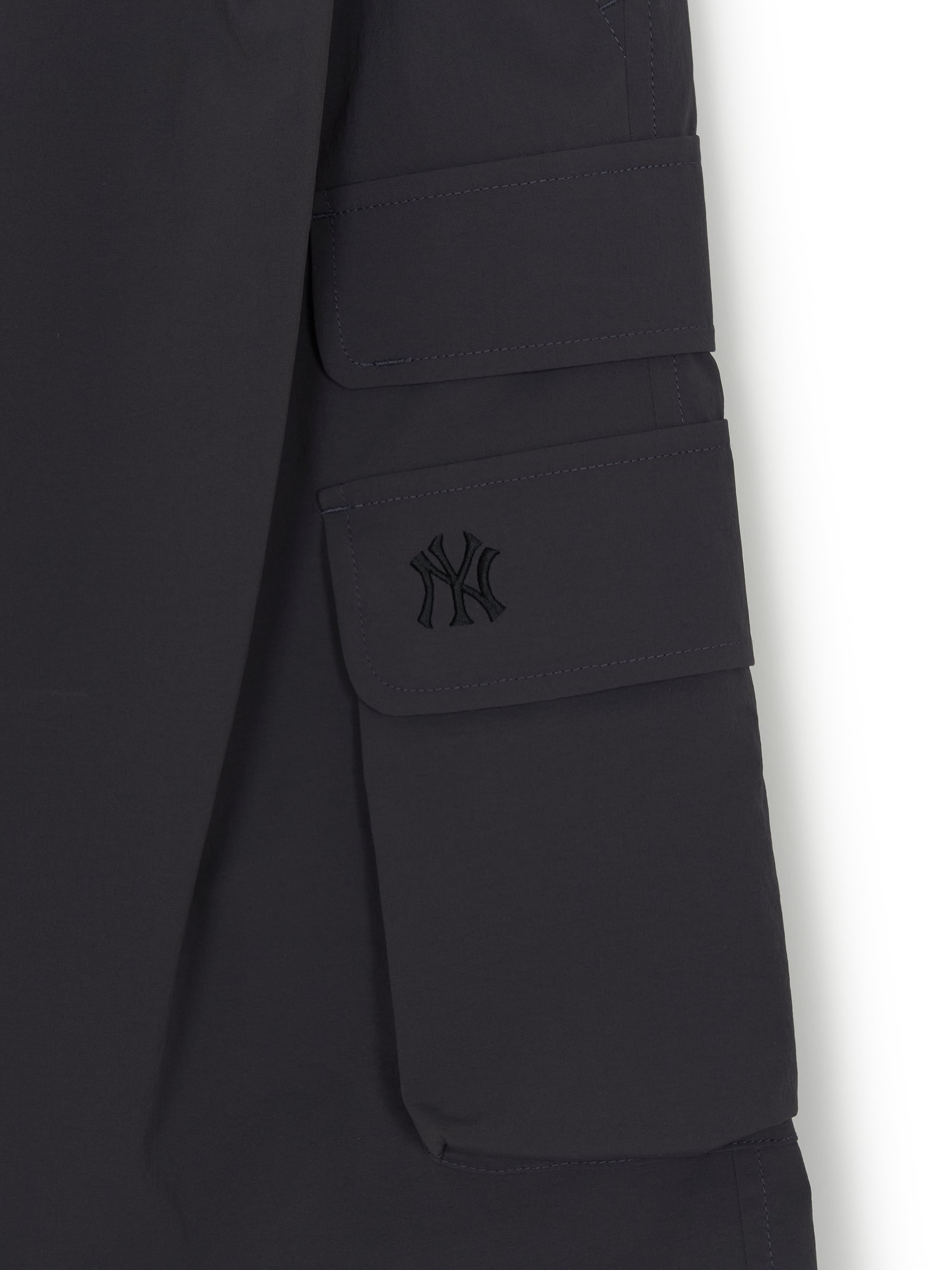GORPCORE Woven Multi Cargo 9in Shorts