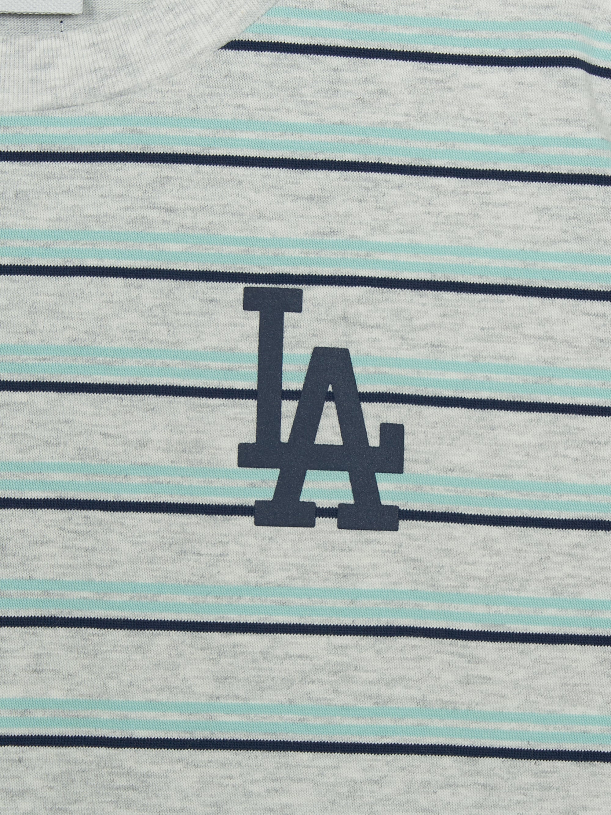 STREET BASIC STRIPED ARTWORK T-SHIRT SET