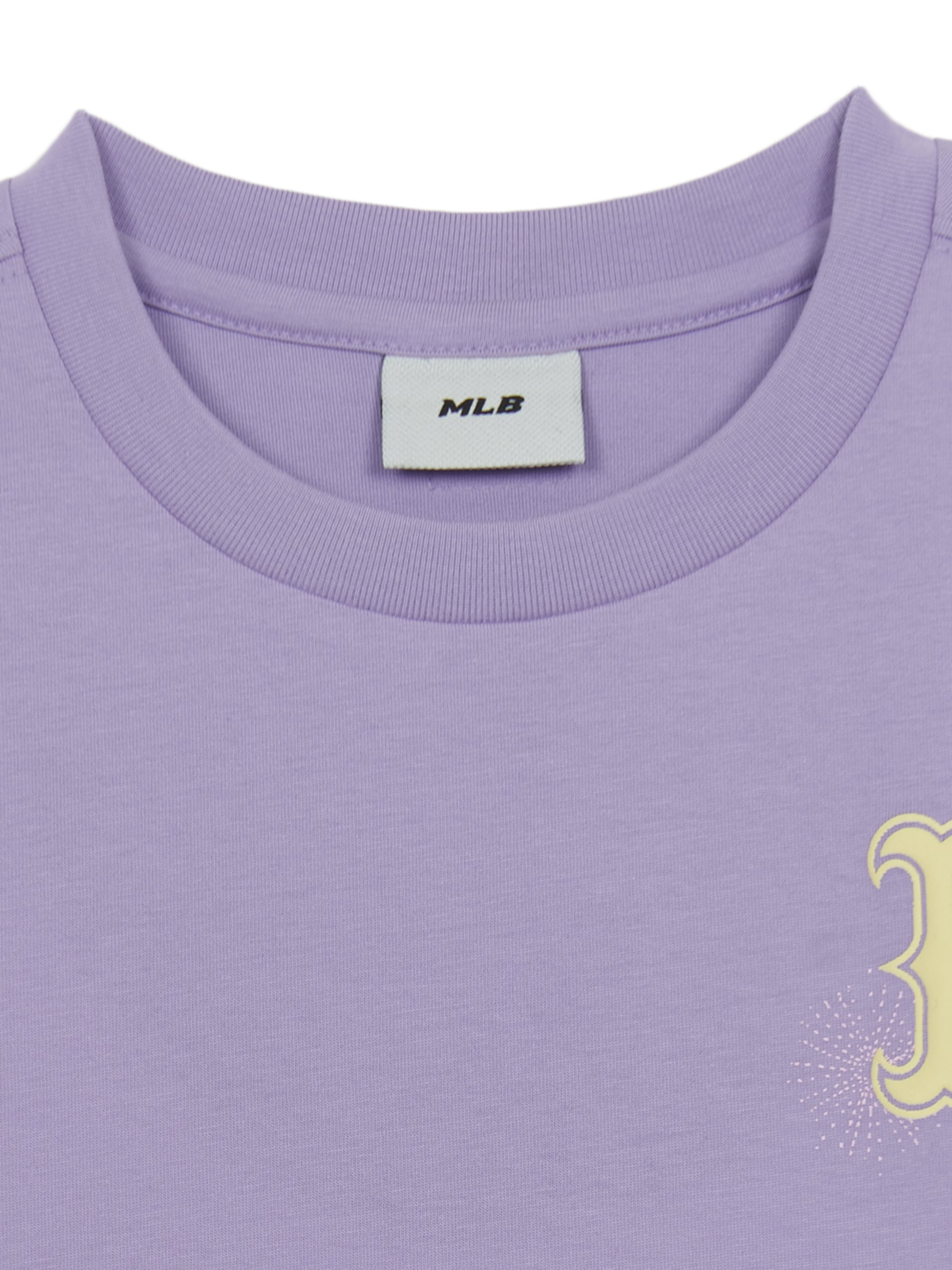 Sportive Summer Cloud Artwork T-shirt