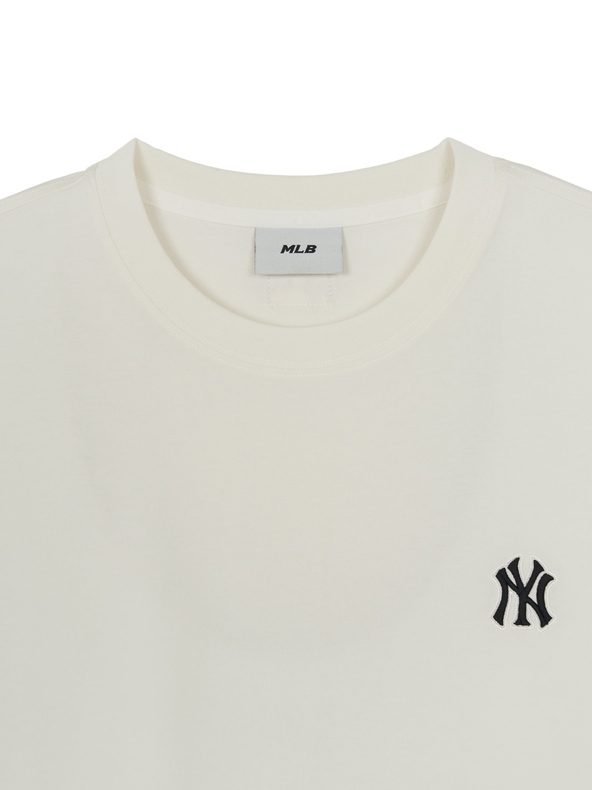 Basic Small Logo Regular Fit T-Shirts