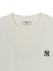 Basic Small Logo Regular Fit T-Shirts