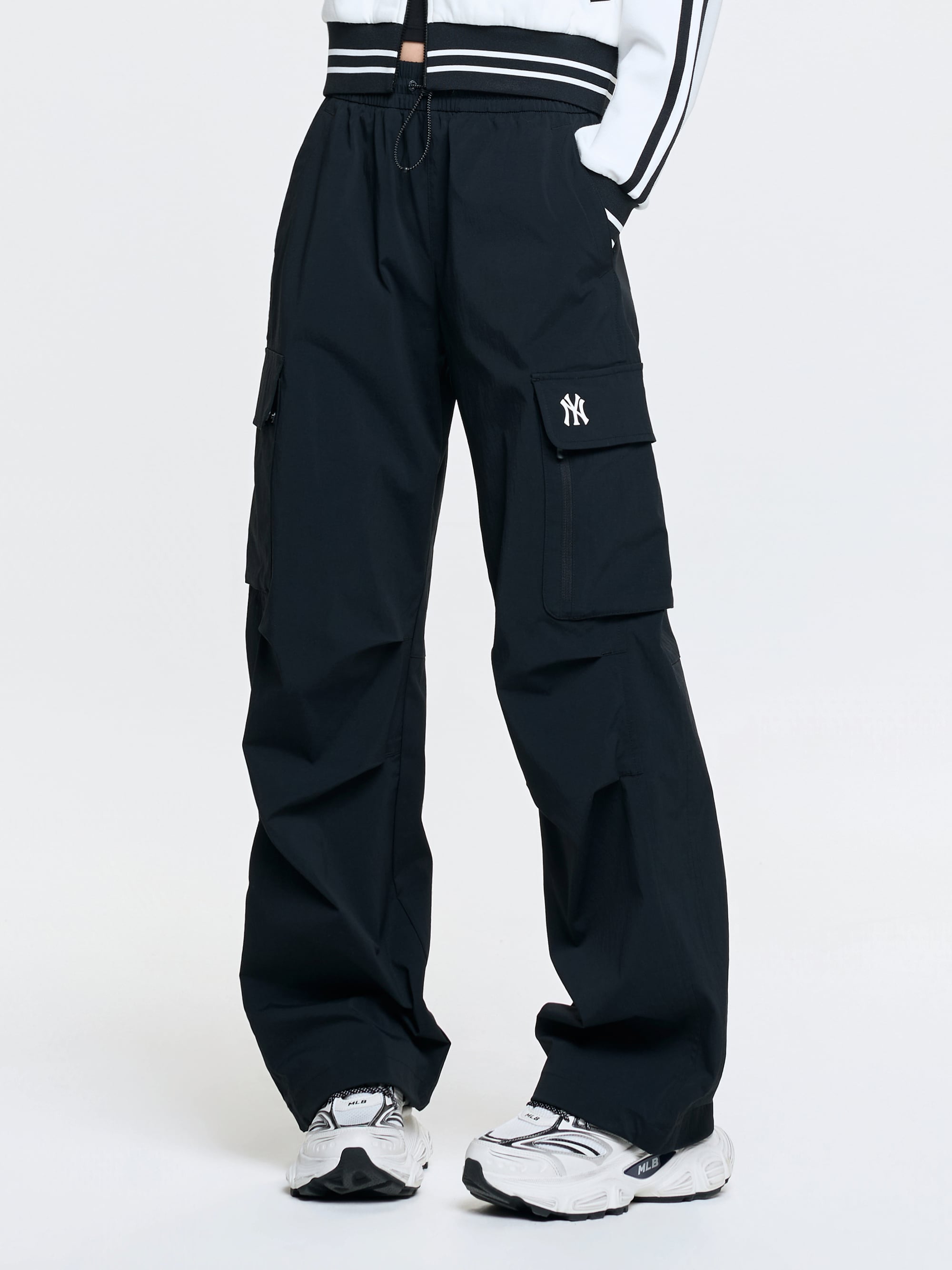 GORPCORE Cotton Touch Parachute Cargo Wide Pants
