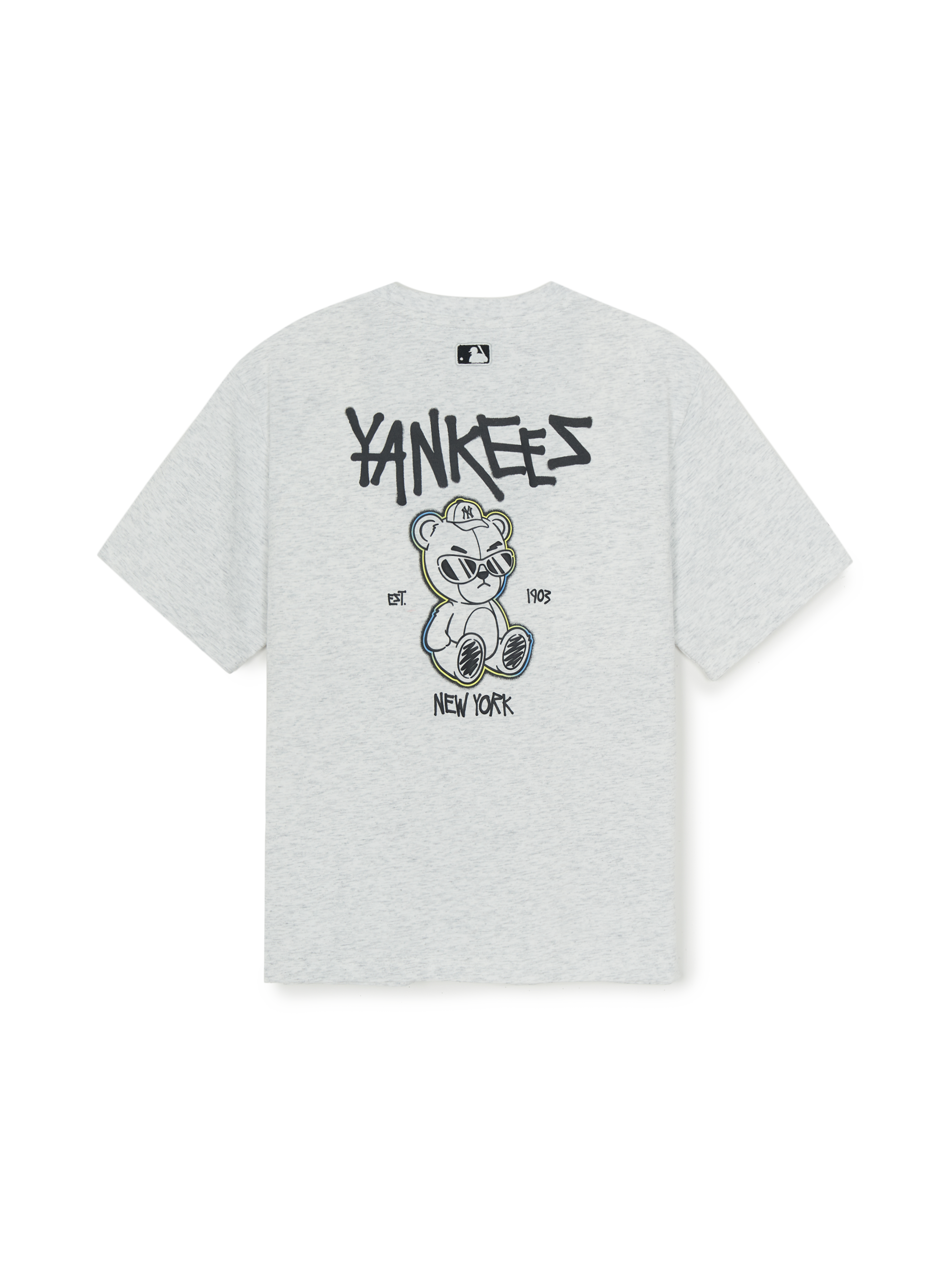 STREET MEGABEAR LINE ARTWORK T-shirt