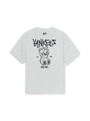 STREET MEGABEAR LINE ARTWORK T-shirt
