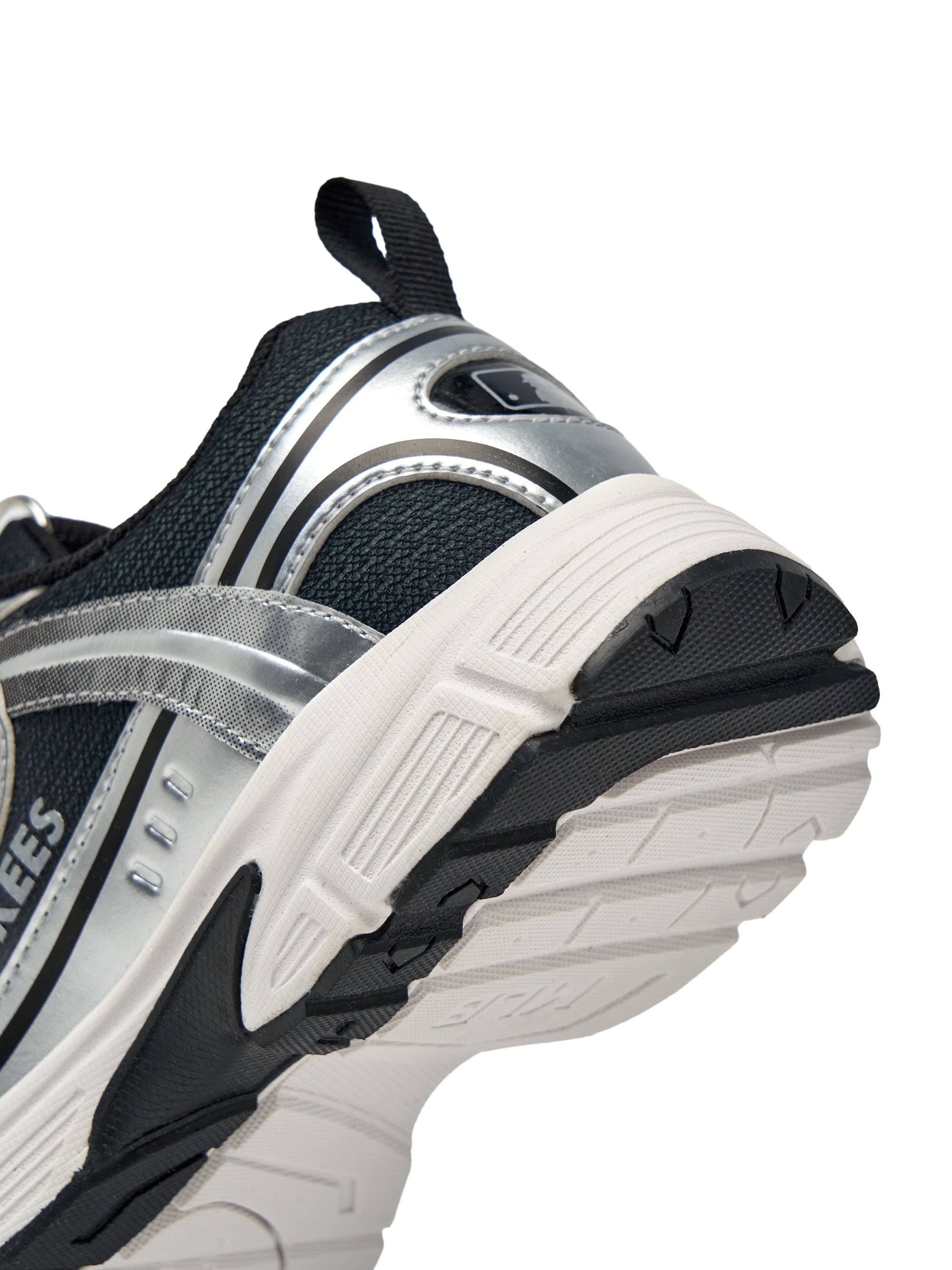 TRACK RUNNER DIAL