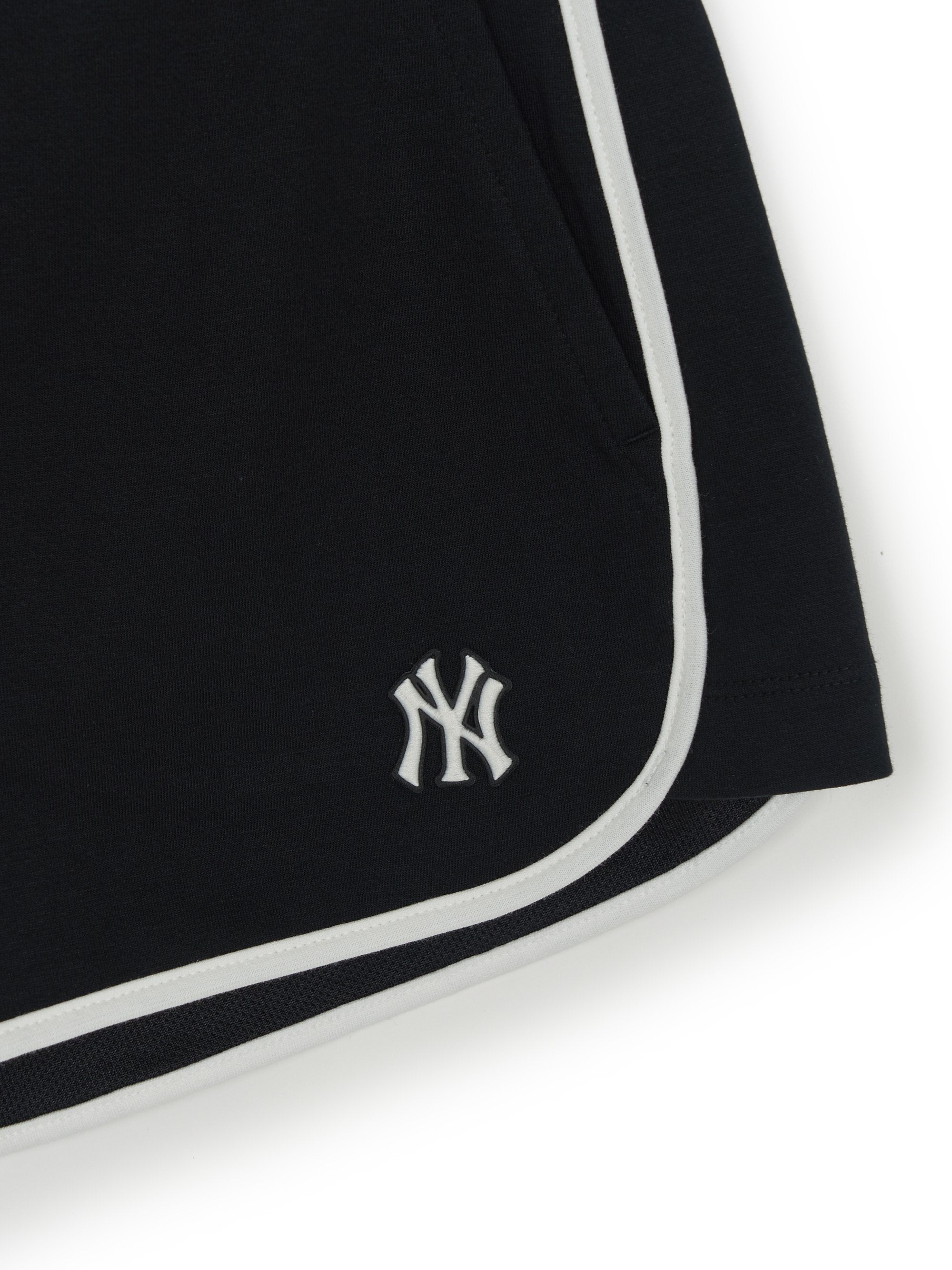 Women's Basic Small Logo Running Dolphin Pants