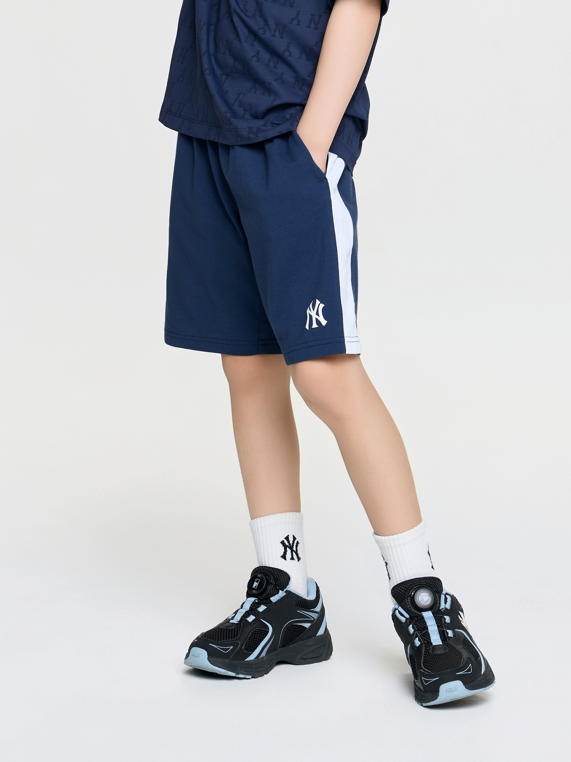 MONOGRAM COLOR BLOCK Shorts