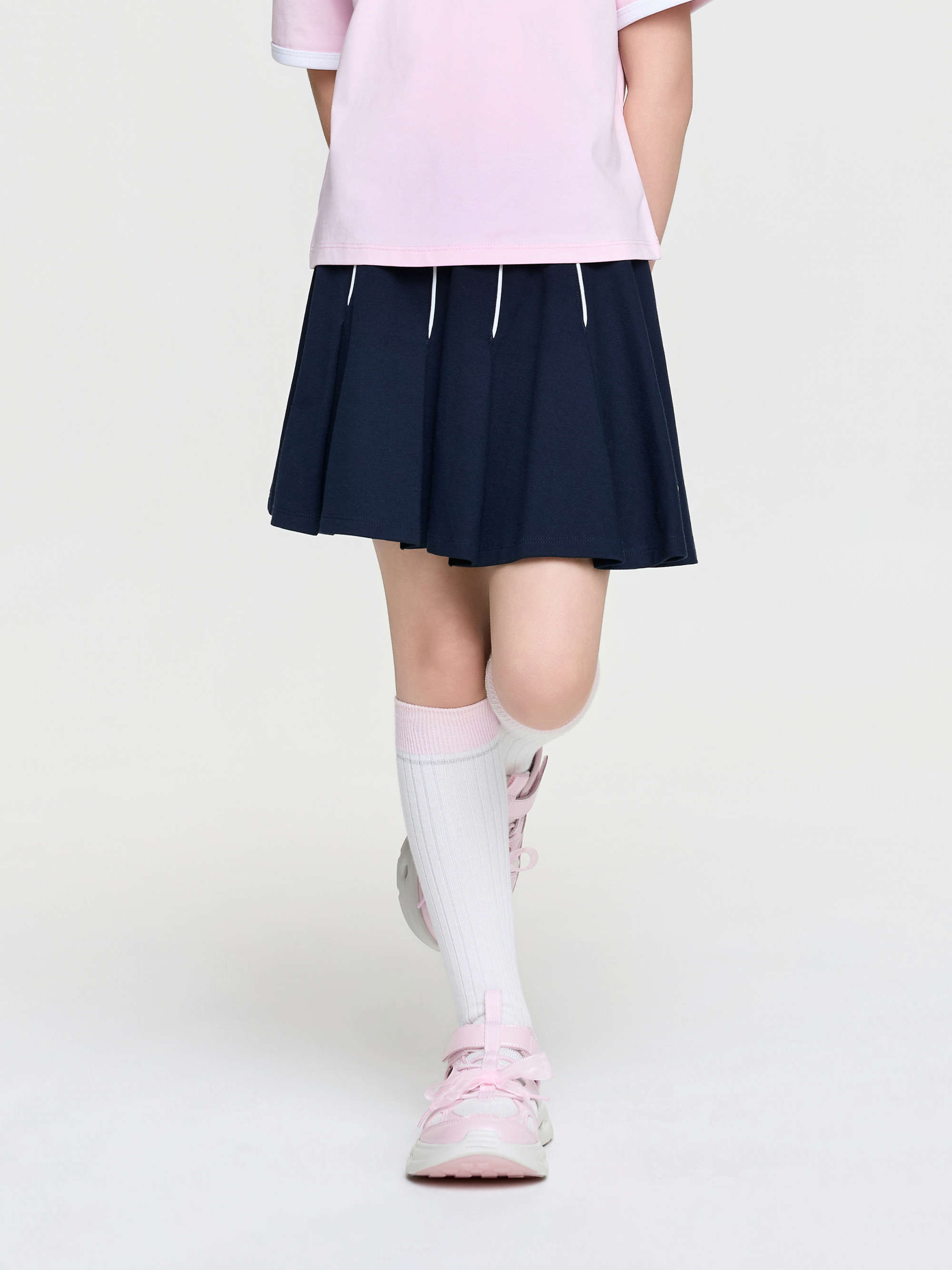 VARSITY SPORTIVE PLEATS SKIRT