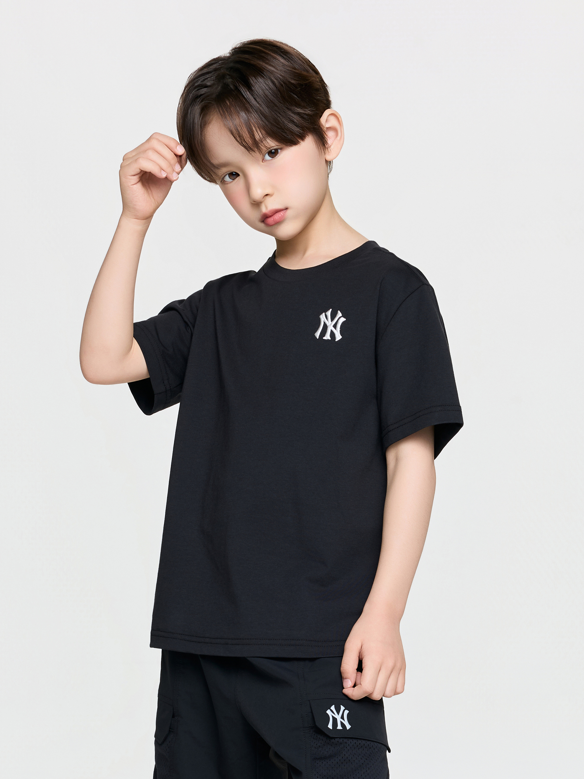BASIC SPORTIVE SMALL LOGO T-shirt