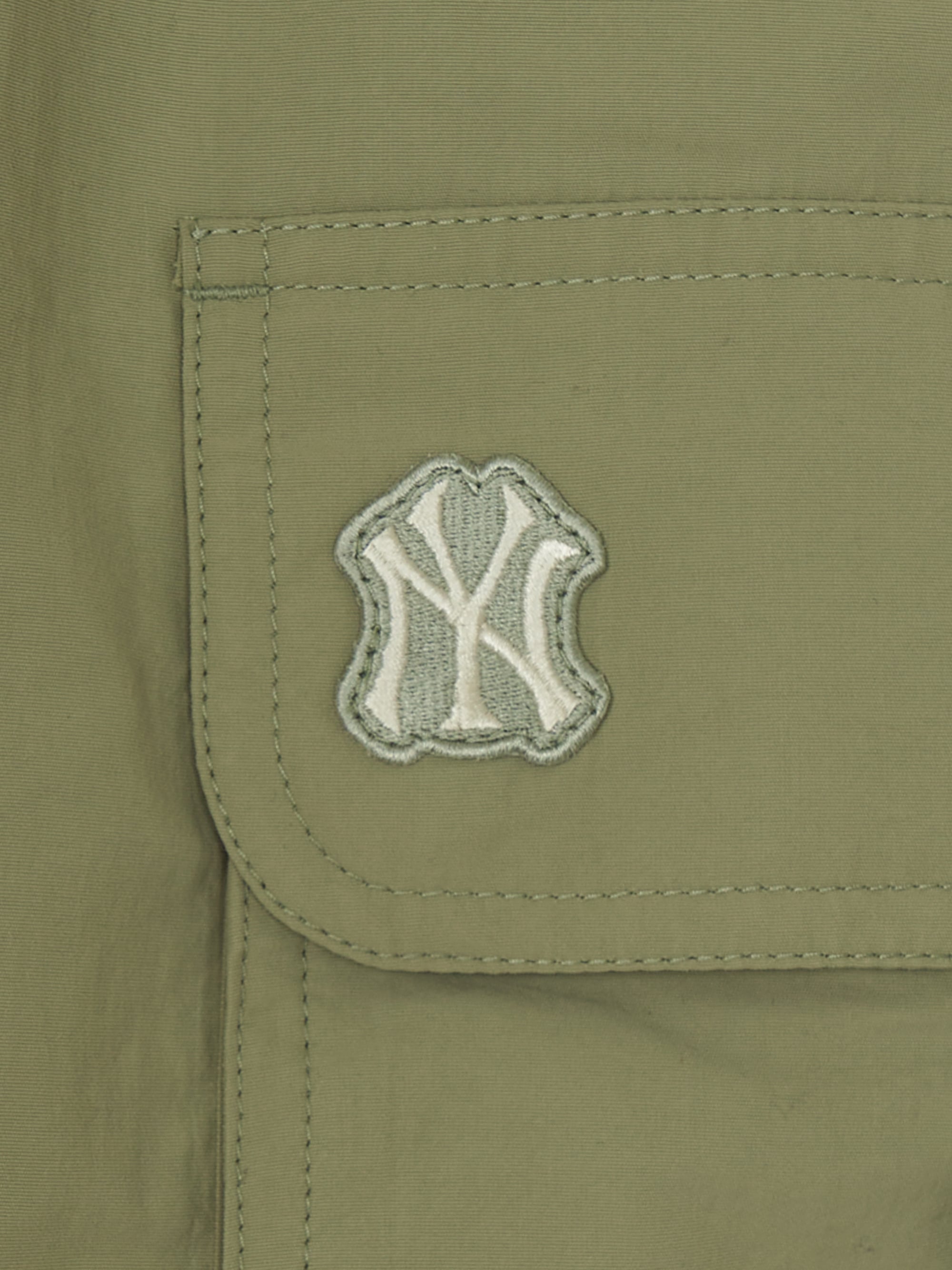 Light Weight Cotton Touch Strap Cargo 9in Shorts