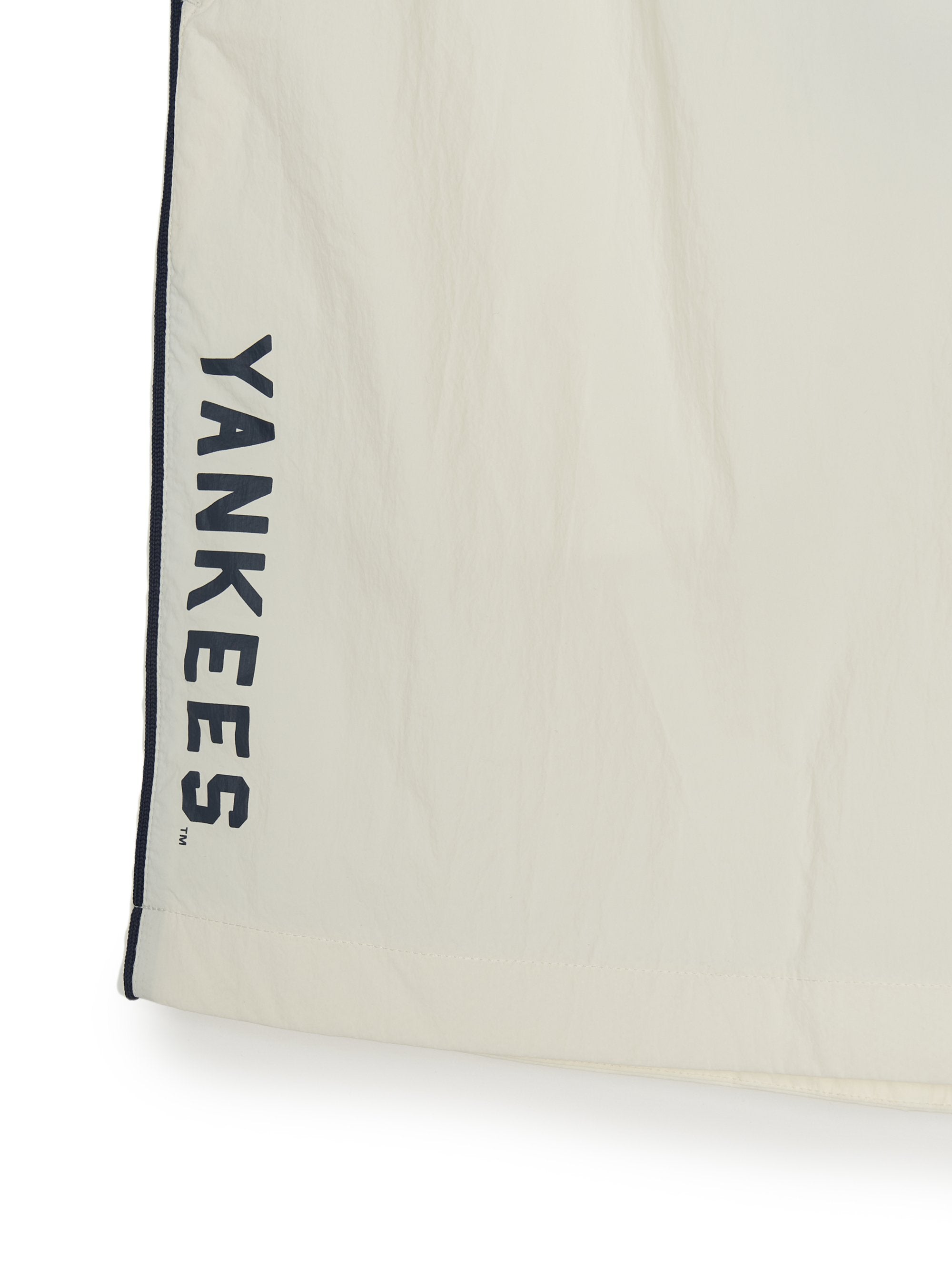 Varsity Sportive Piping 7" Shorts