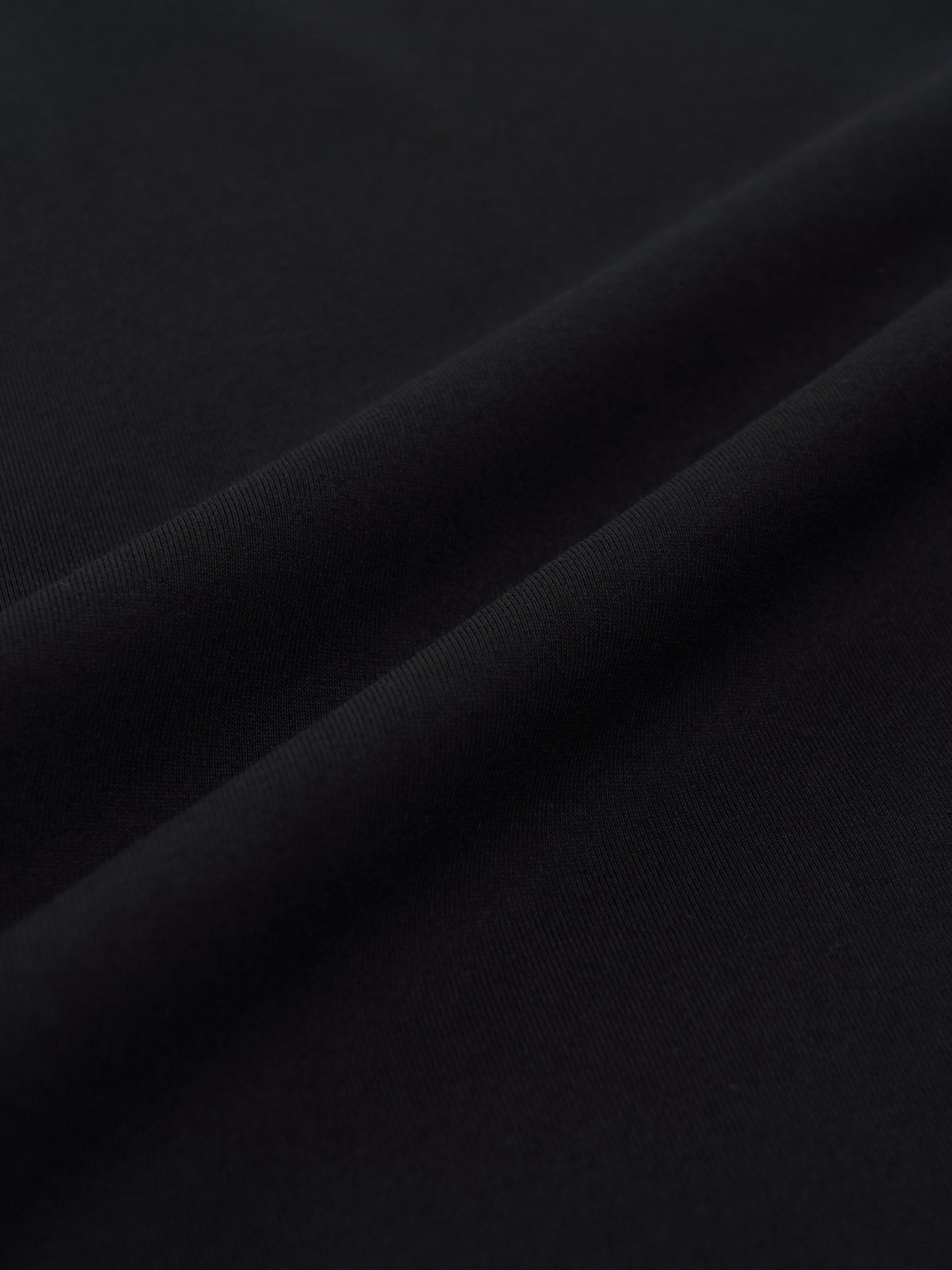 BASIC SMALL LOGO SEMI OVER-FIT T-shirt