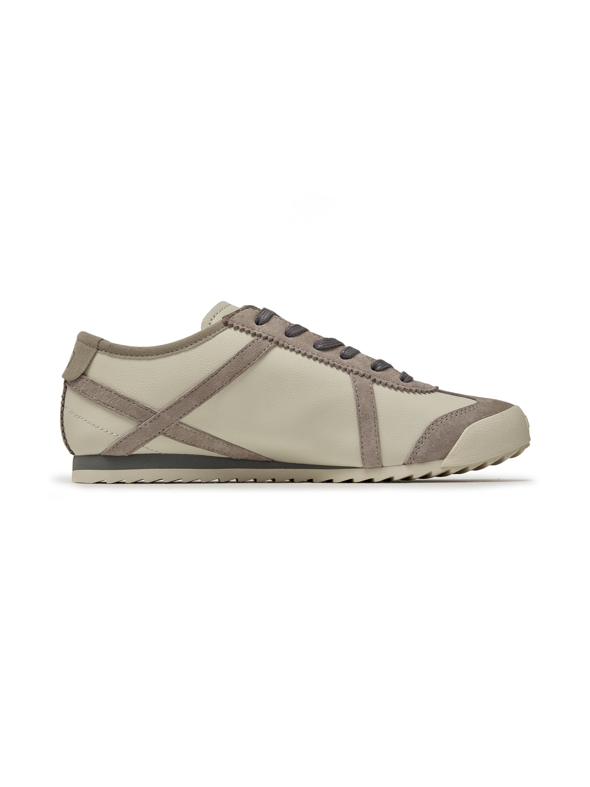 Low Profile Sneakers with MLB Signature Curved Line