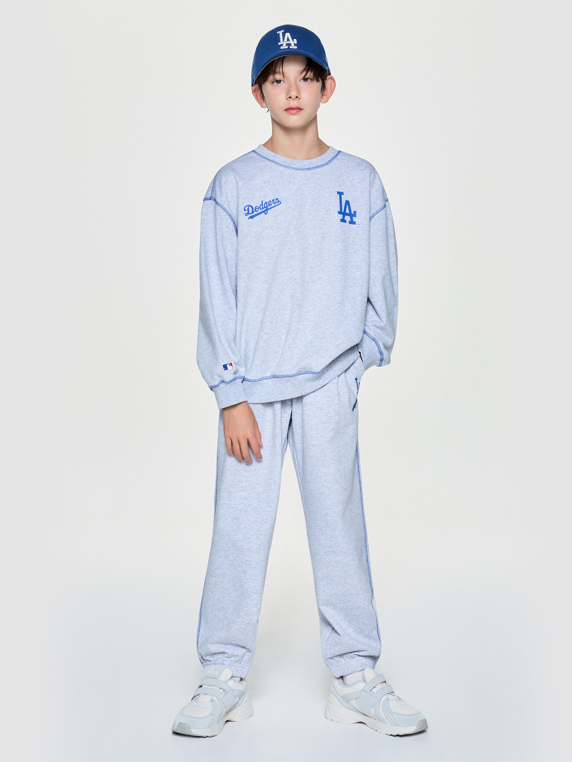 ONLINE EXCLUSIVE BASIC Sweatshirt Set