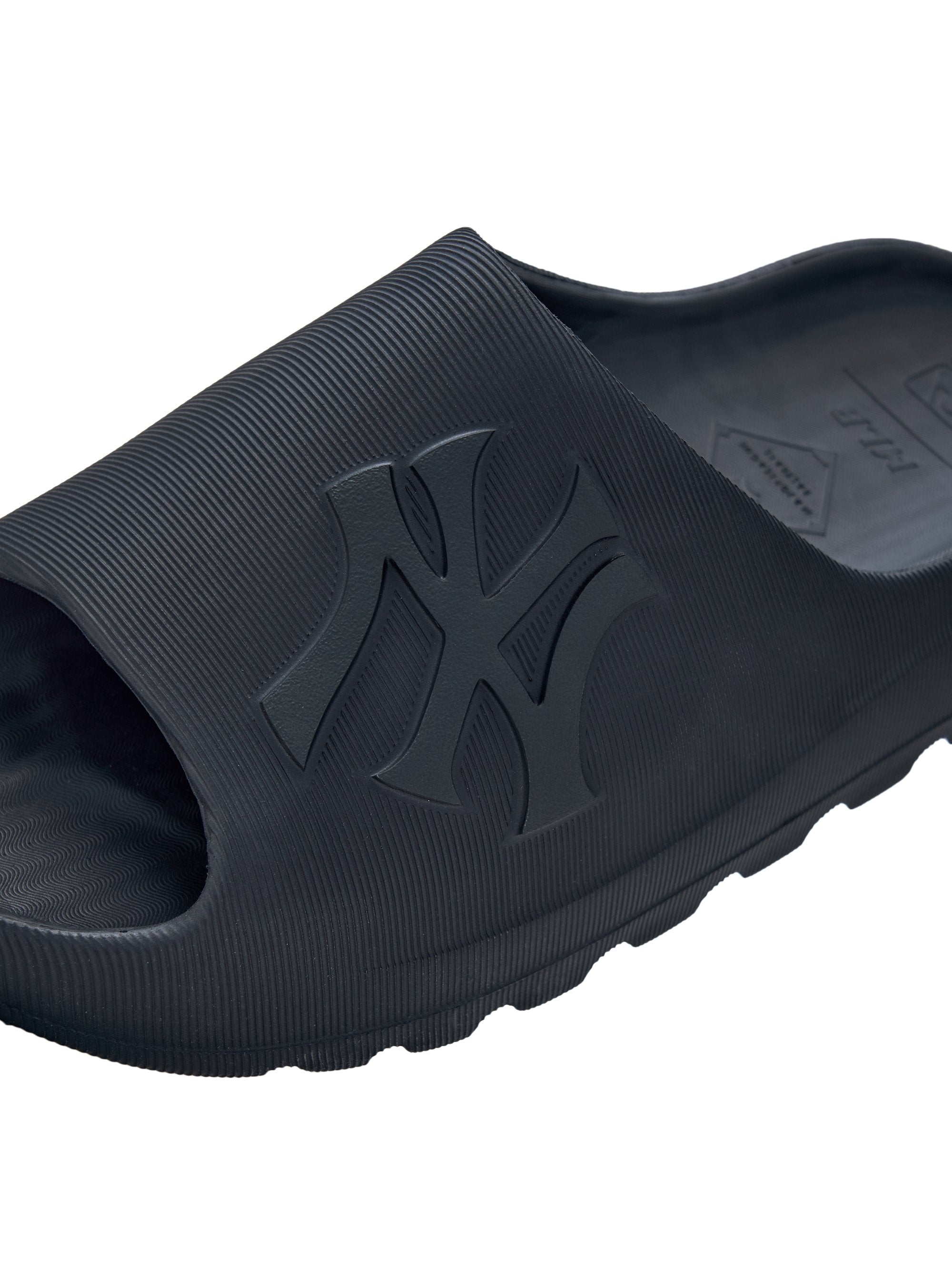 Skipper Slide