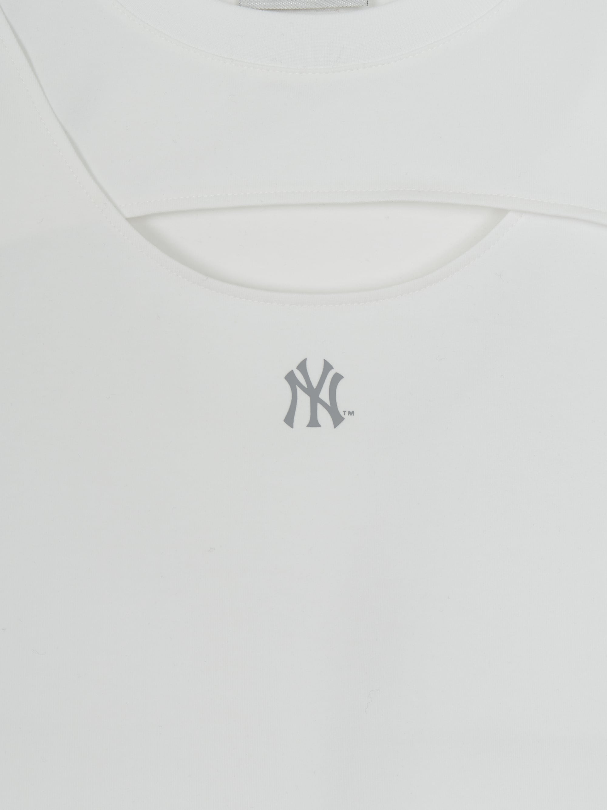 Women's Cut Out Detail Slim Semi Crop T-Shirts