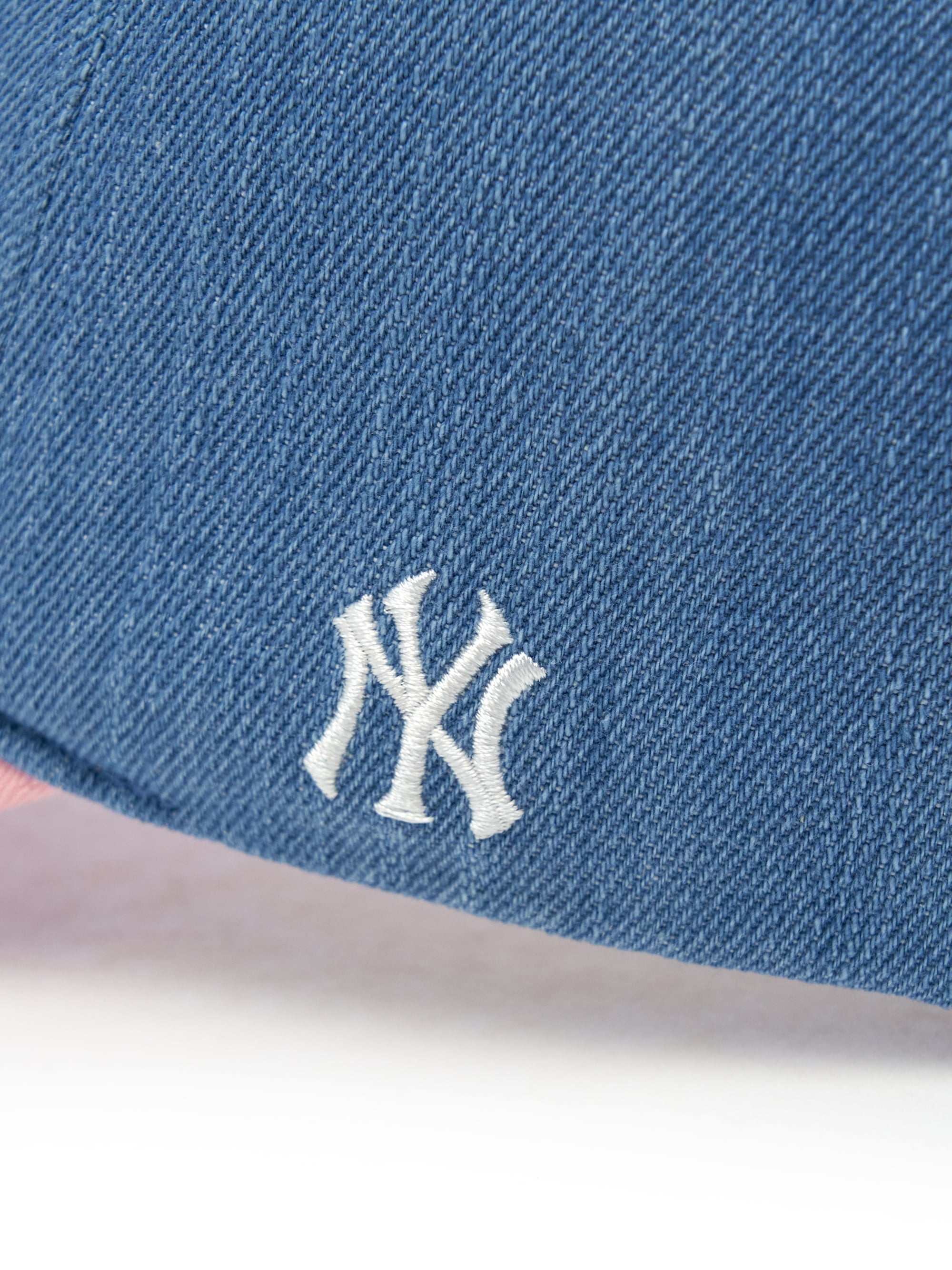 MEGABEAR FRIENDS FRONT LOGO BALL CAP