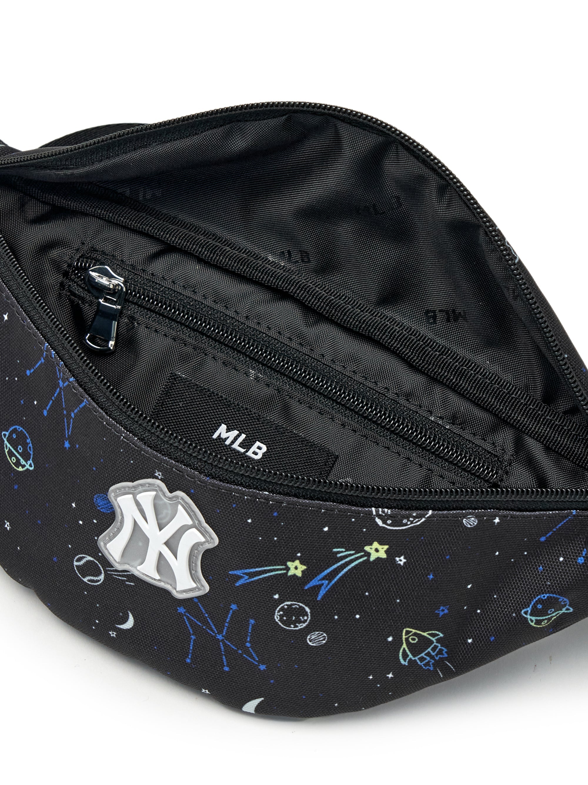 BASIC Boy's Hipsack