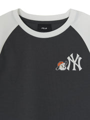 Street Character Artwork Raglan T-shirt