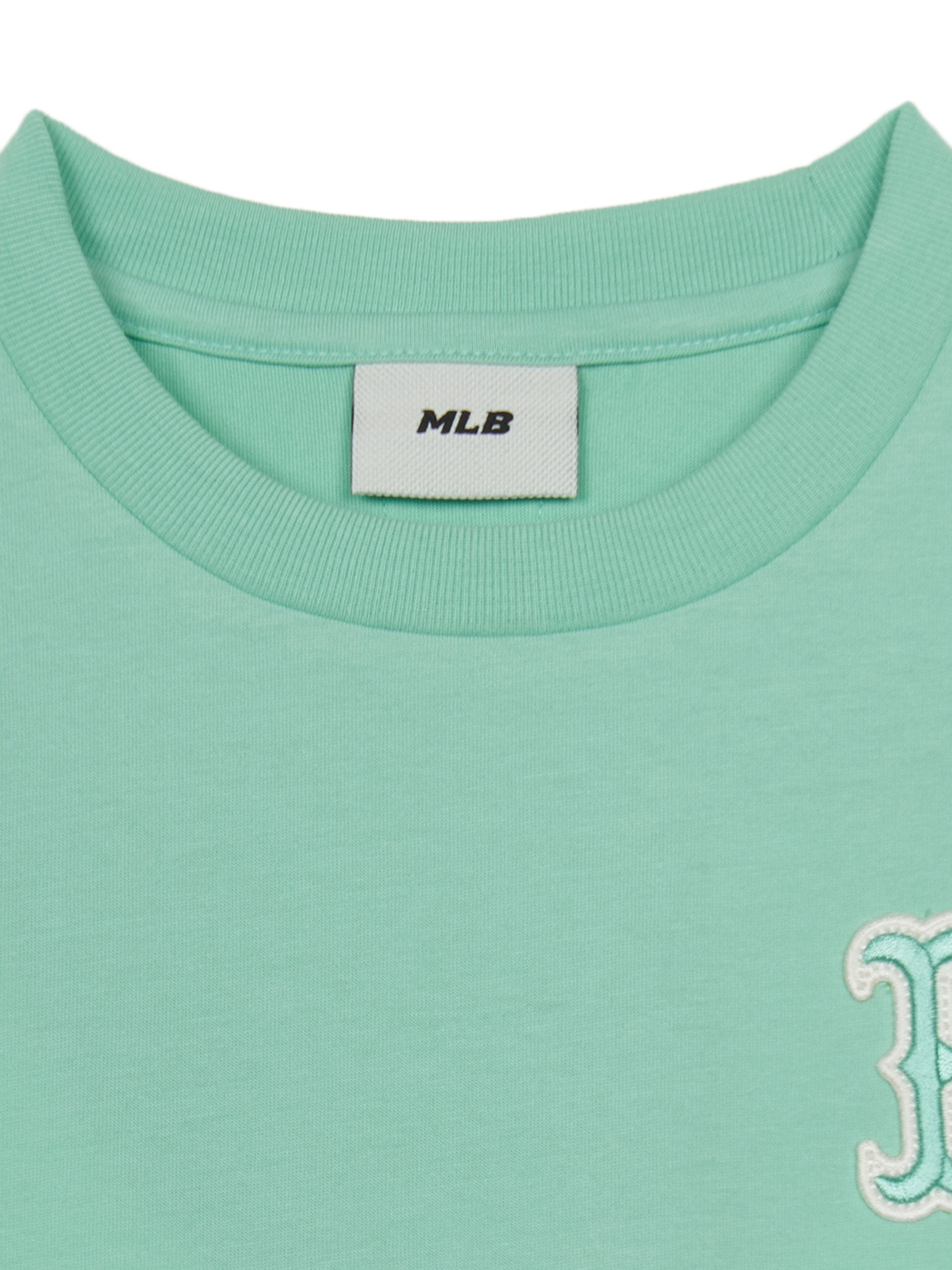 Basic Small Logo T-shirt