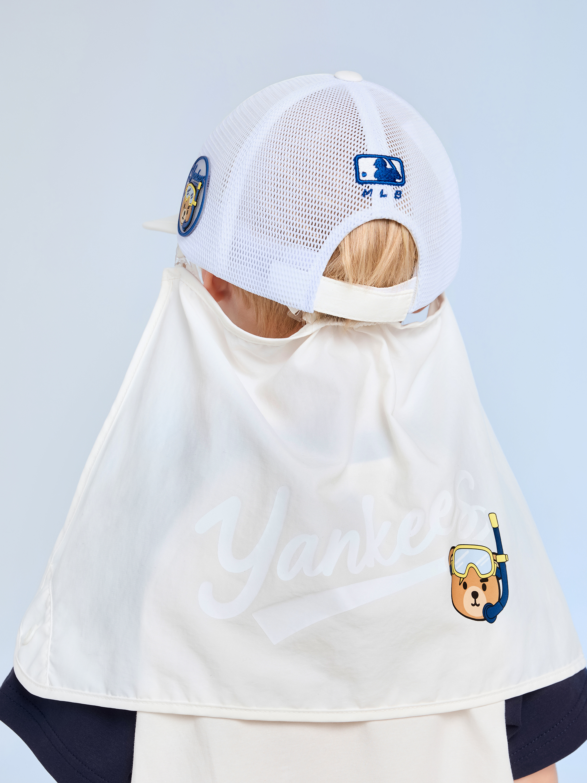 Mega Bear Friends Neck Flap Mesh Cap