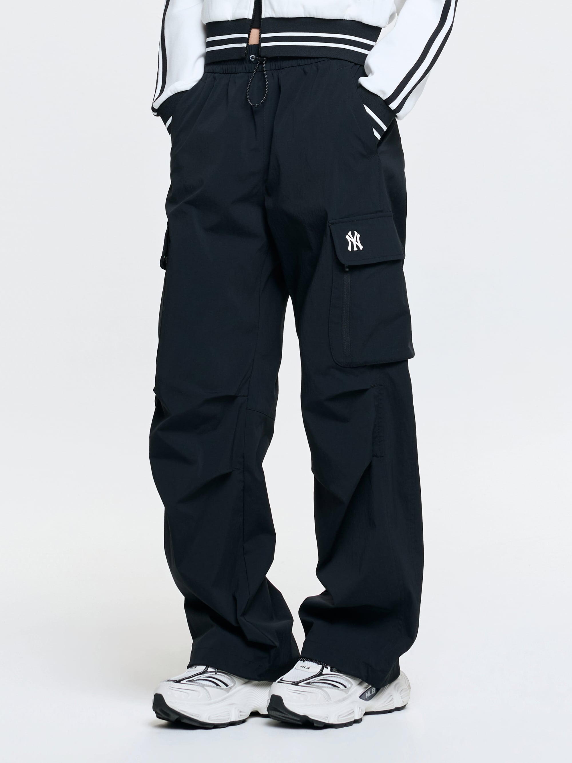 GORPCORE Cotton Touch Parachute Cargo Wide Pants