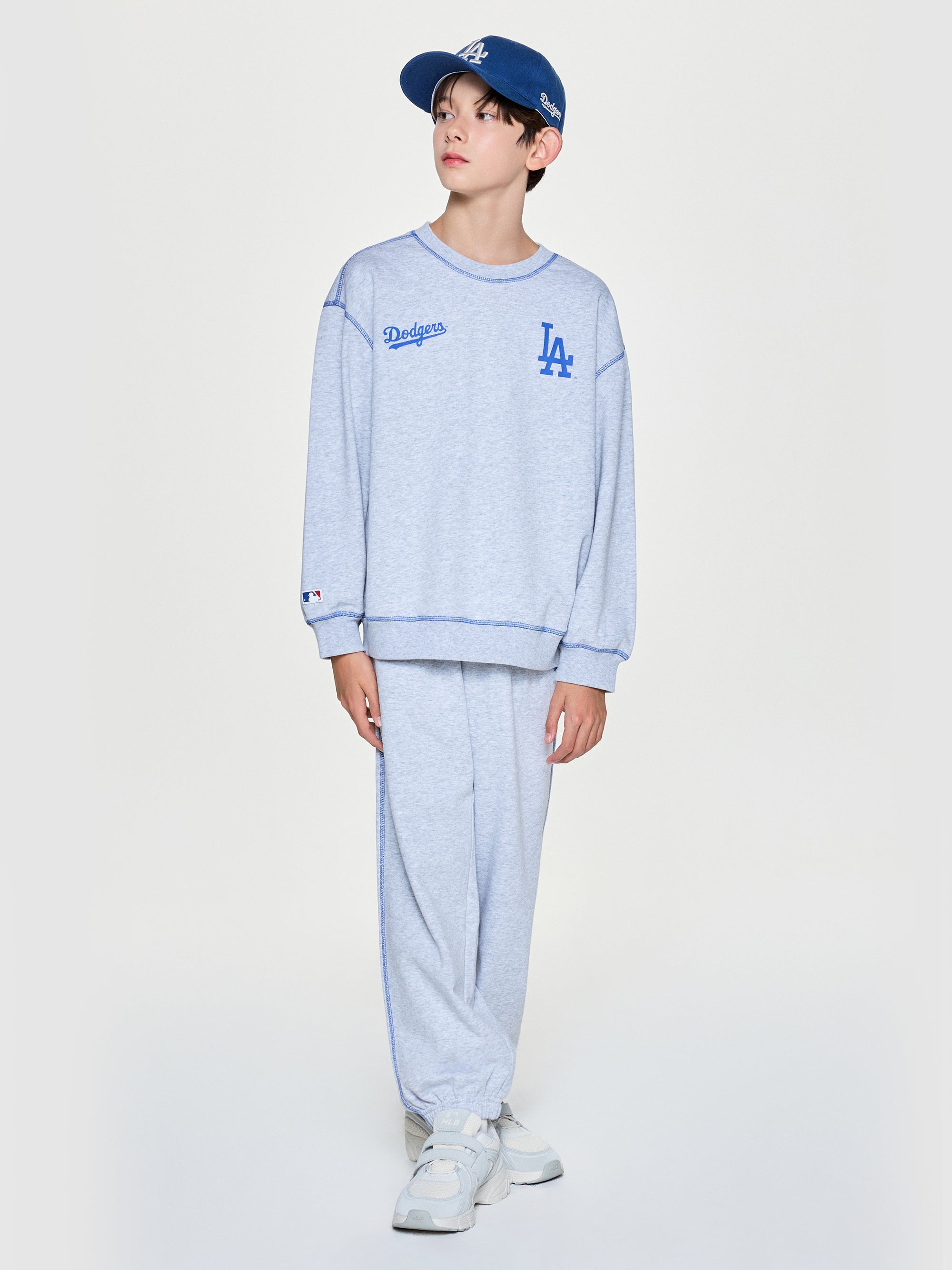 ONLINE EXCLUSIVE BASIC Sweatshirt Set